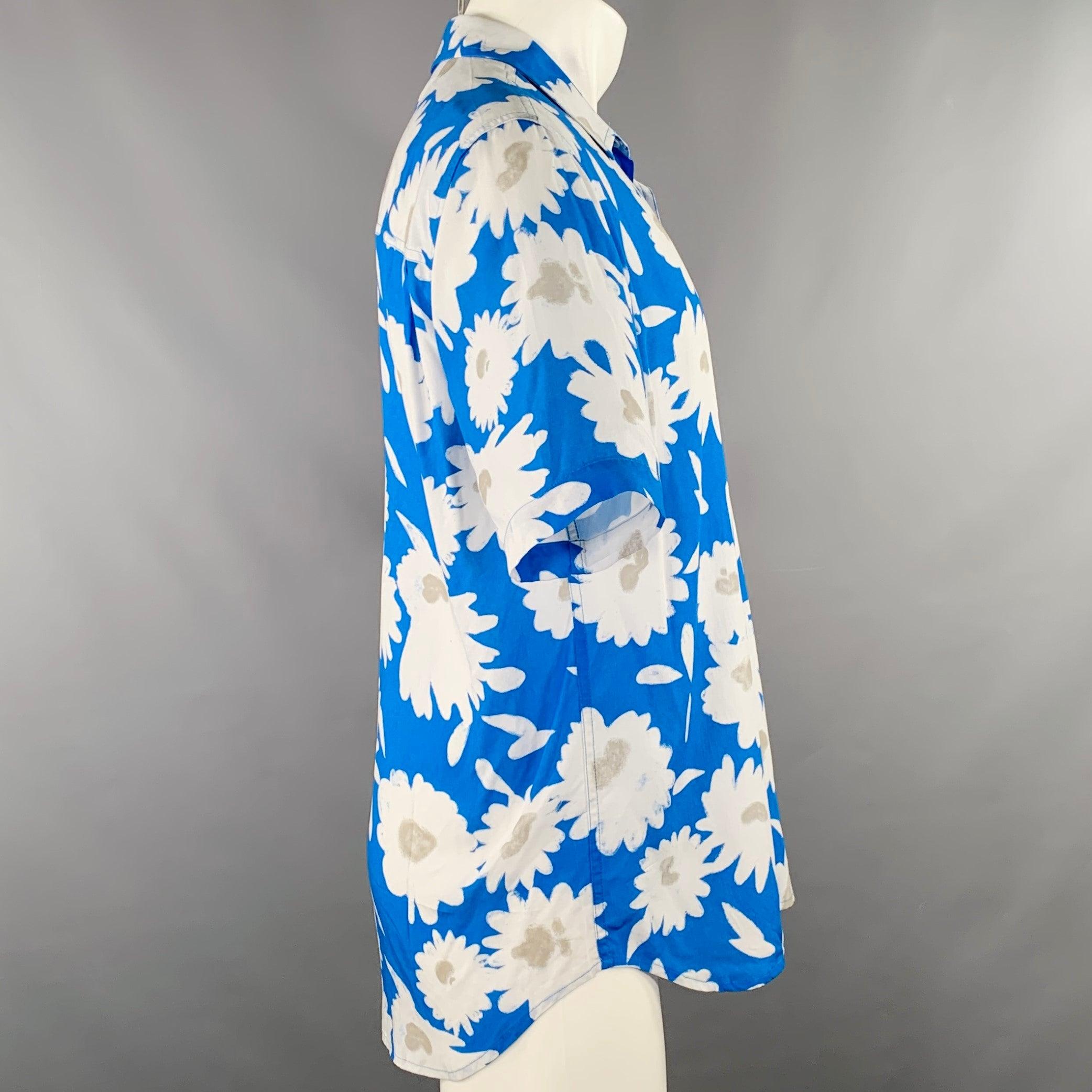 Gray JACQUEMUS Size 38 Blue White Floral Viscose One pocket Short Sleeve Shirt For Sale