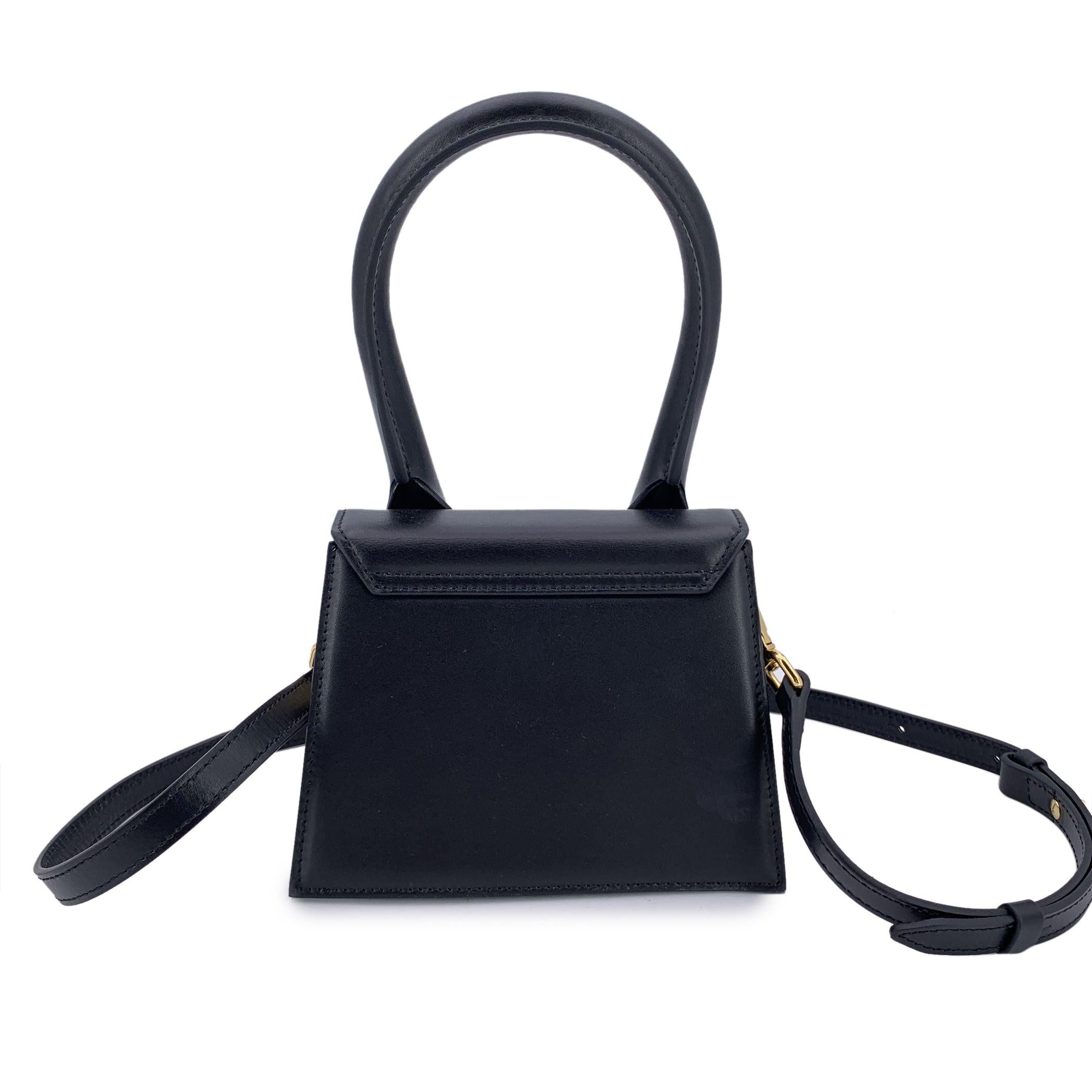 Jacquemus White Leather Le Chiquito Small Structured Bag with Strap In Excellent Condition For Sale In Rome, Rome