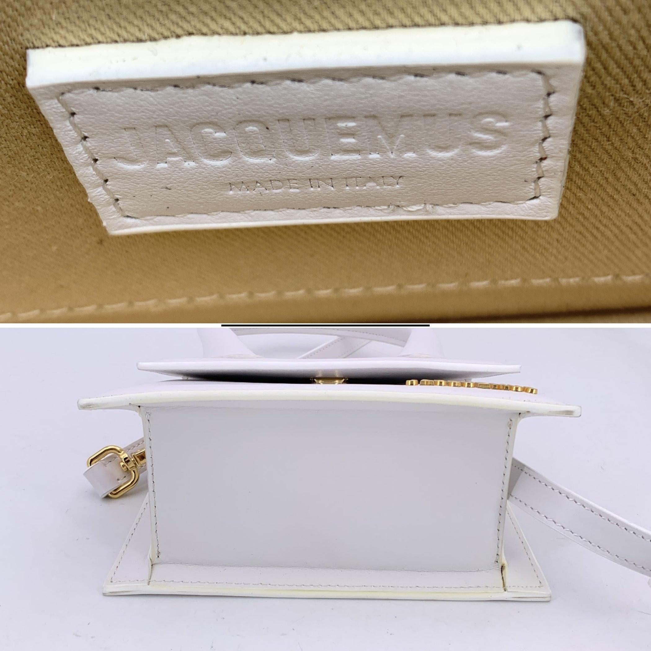 Jacquemus Borsa piccola strutturata in pelle bianca Le Chiquito con tracolla in vendita 1