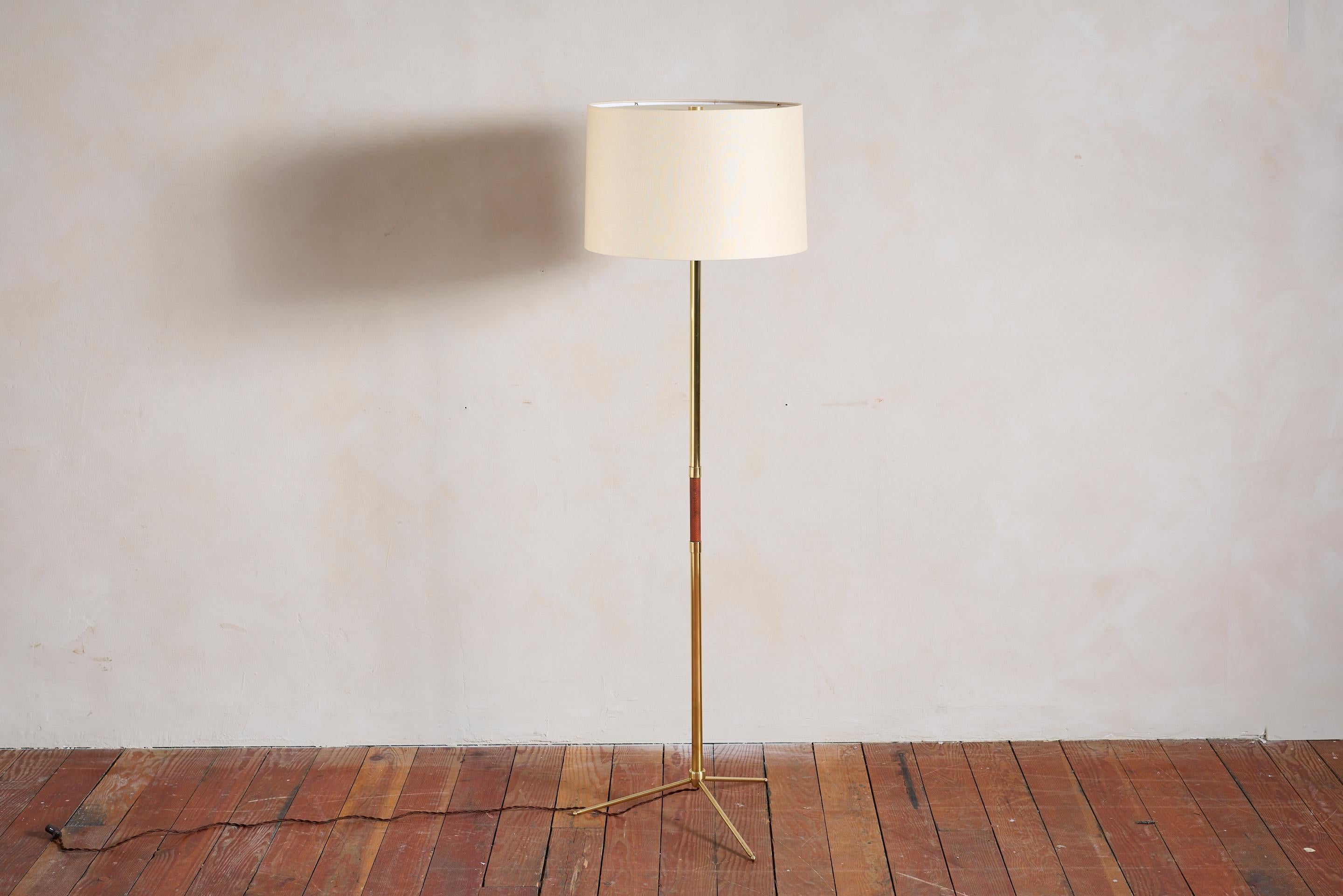 Lampadaire de style Jacques Adent Bon état - En vente à Beverly Hills, CA