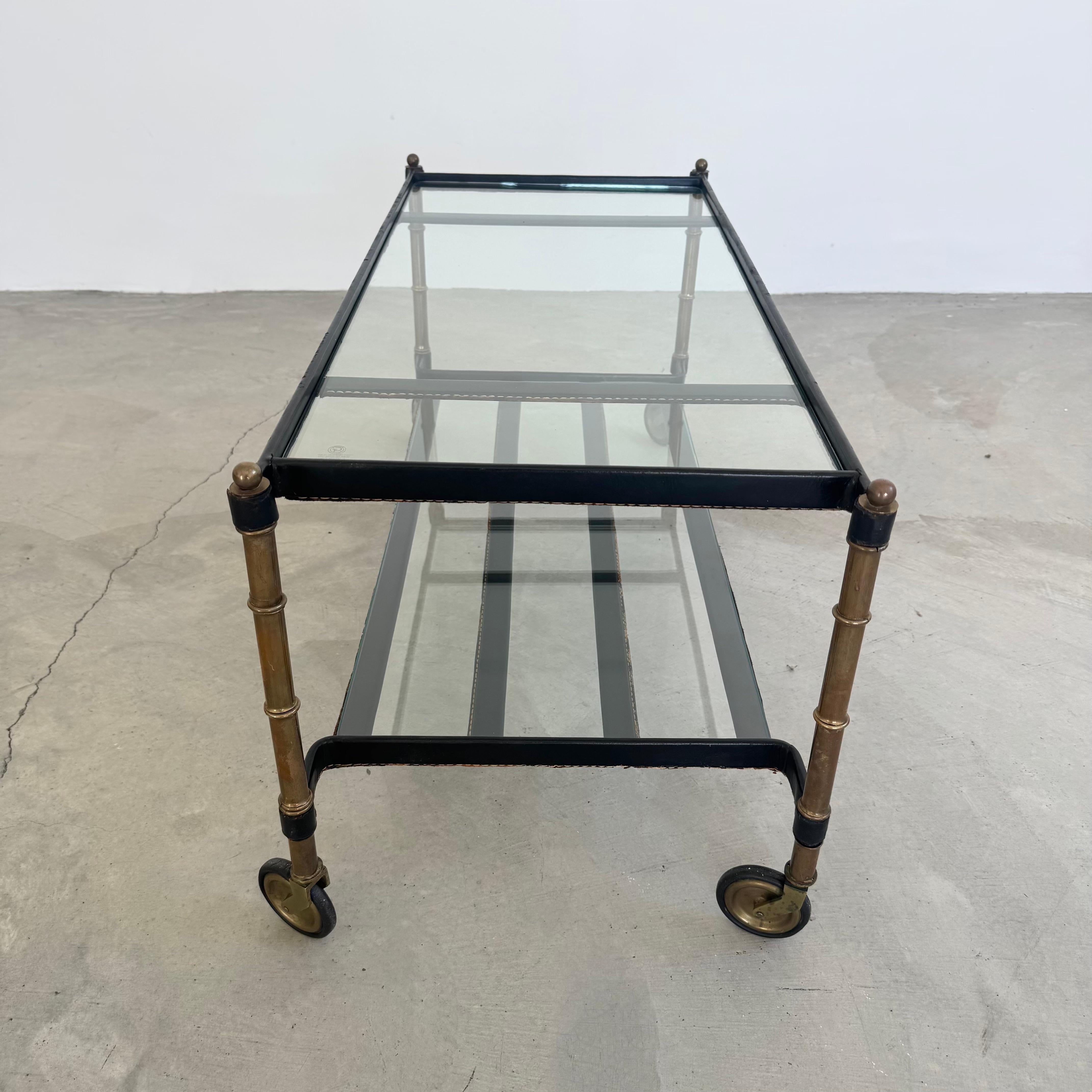 Jacques Adnet 2-stöckiger lederumwickelter Couchtisch, 1950er Jahre Frankreich im Angebot 5
