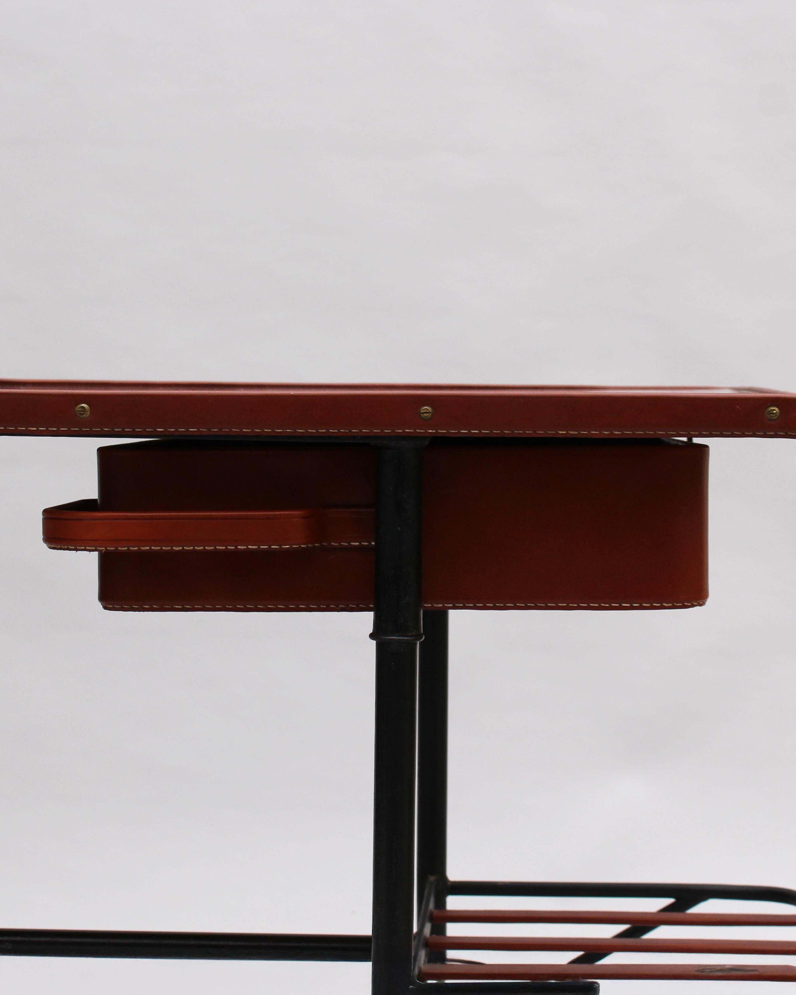 Jacques Adnet - Un bureau français des années 1950 avec lampe par Jacques Adnet en vente 10