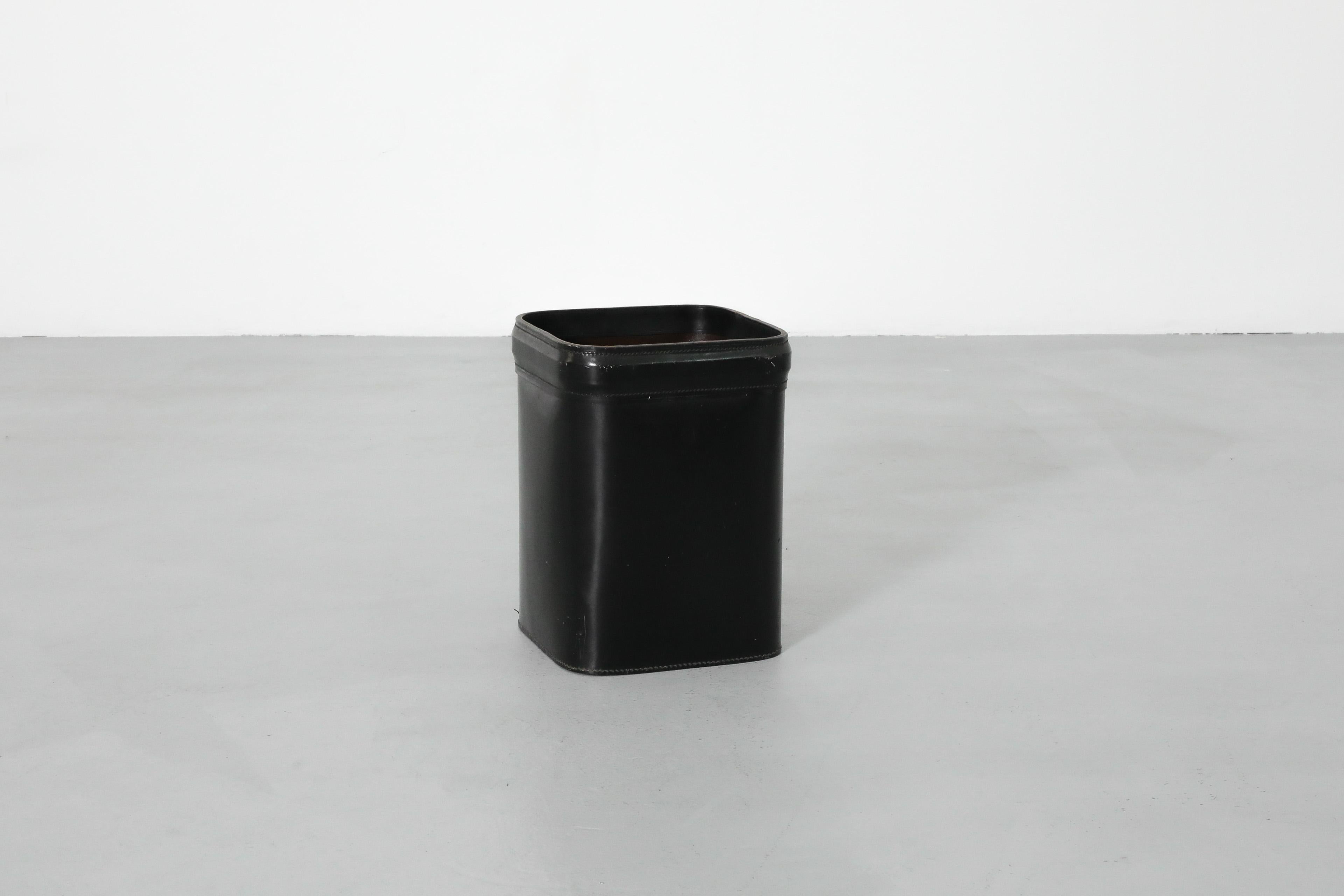 Jacques Adnet (attr) Black Leather Waste Basket In Good Condition For Sale In Los Angeles, CA
