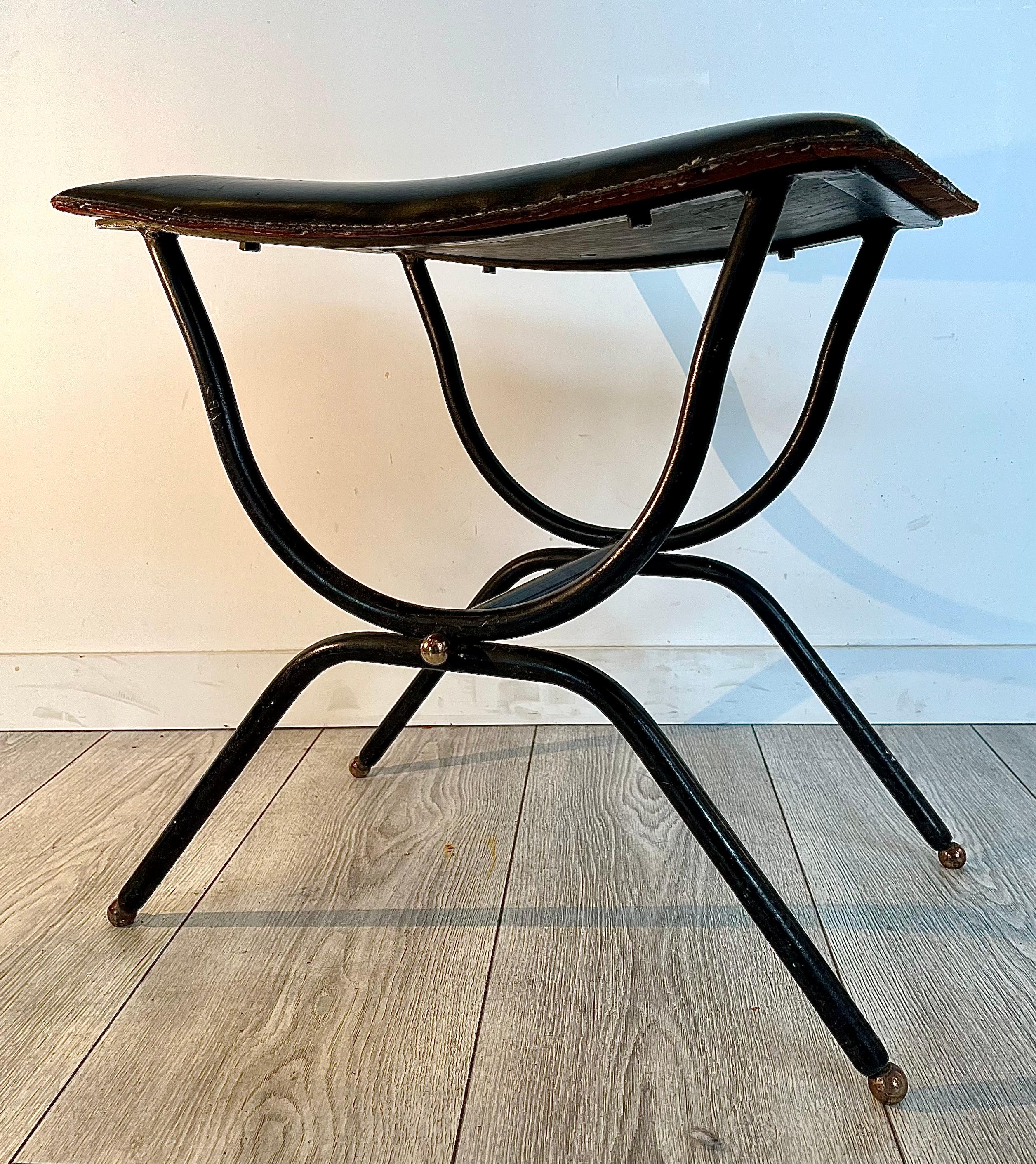 Lacquered Jacques Adnet : Black leather stool, circa 1955
