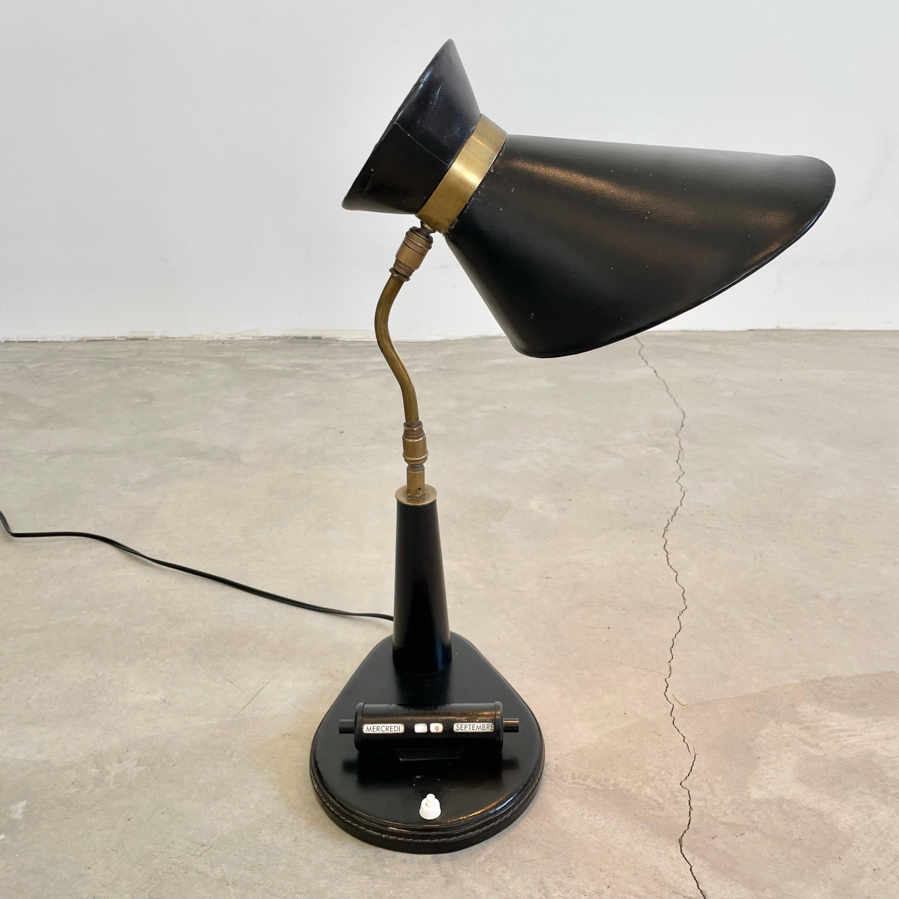 Jacques Adnet lampe de bureau en cuir noir avec calendrier réglable, France, années 1950 en vente 3