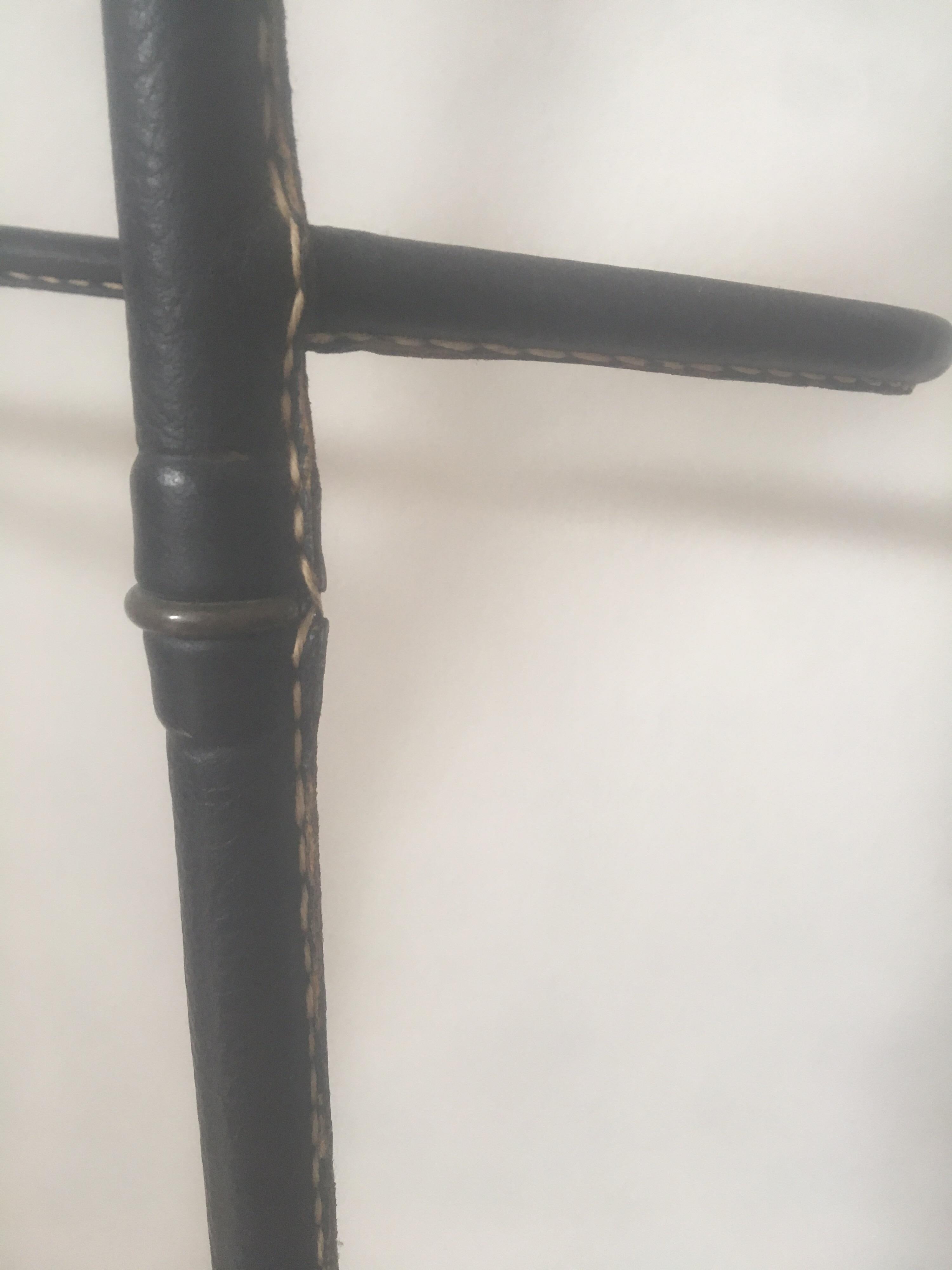 Jacques Adnet Black Stitched Leather and Brass Valet, Bamboo Form, France, 1950s For Sale 4