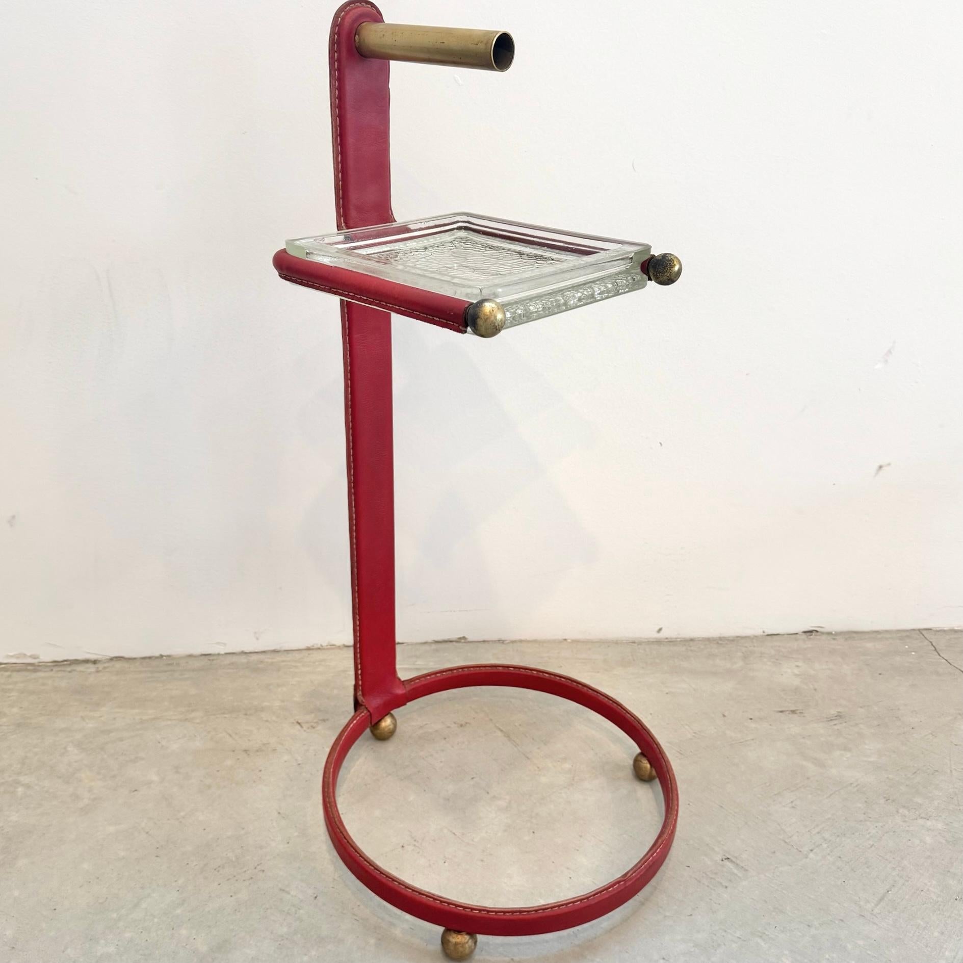 Jacques Adnet Brass and Leather Side Table / Catchall, 1950s France Francés en venta