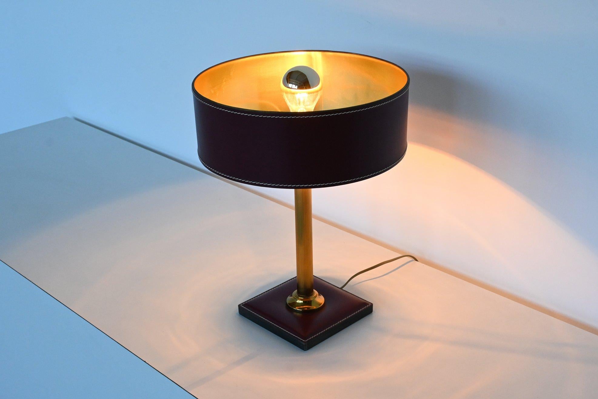 Jacques Adnet Clad Table Lamp Red Leather, France, 1960 7