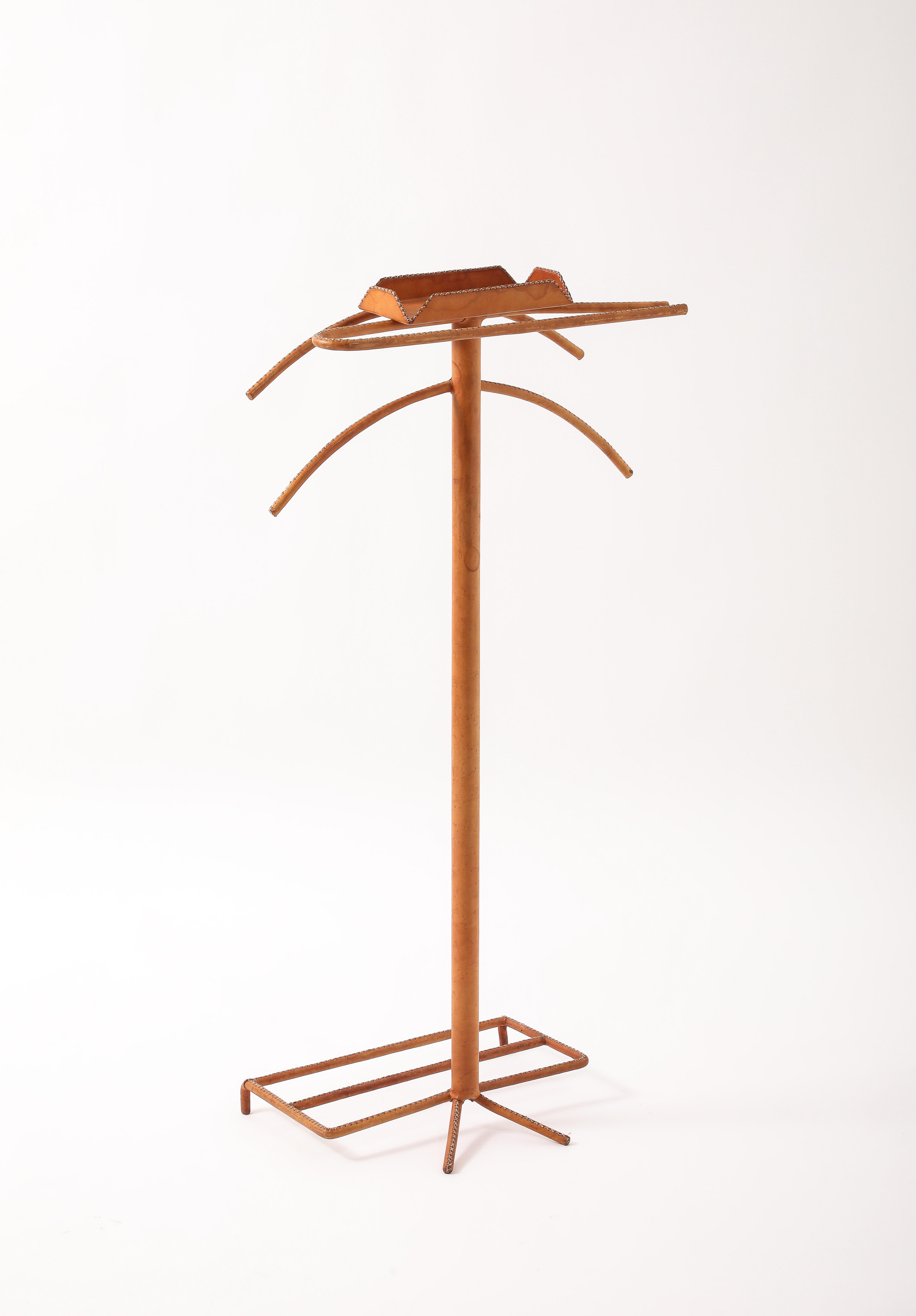 Valet de Cognac Jacques Adnet, France 1950's en vente 3