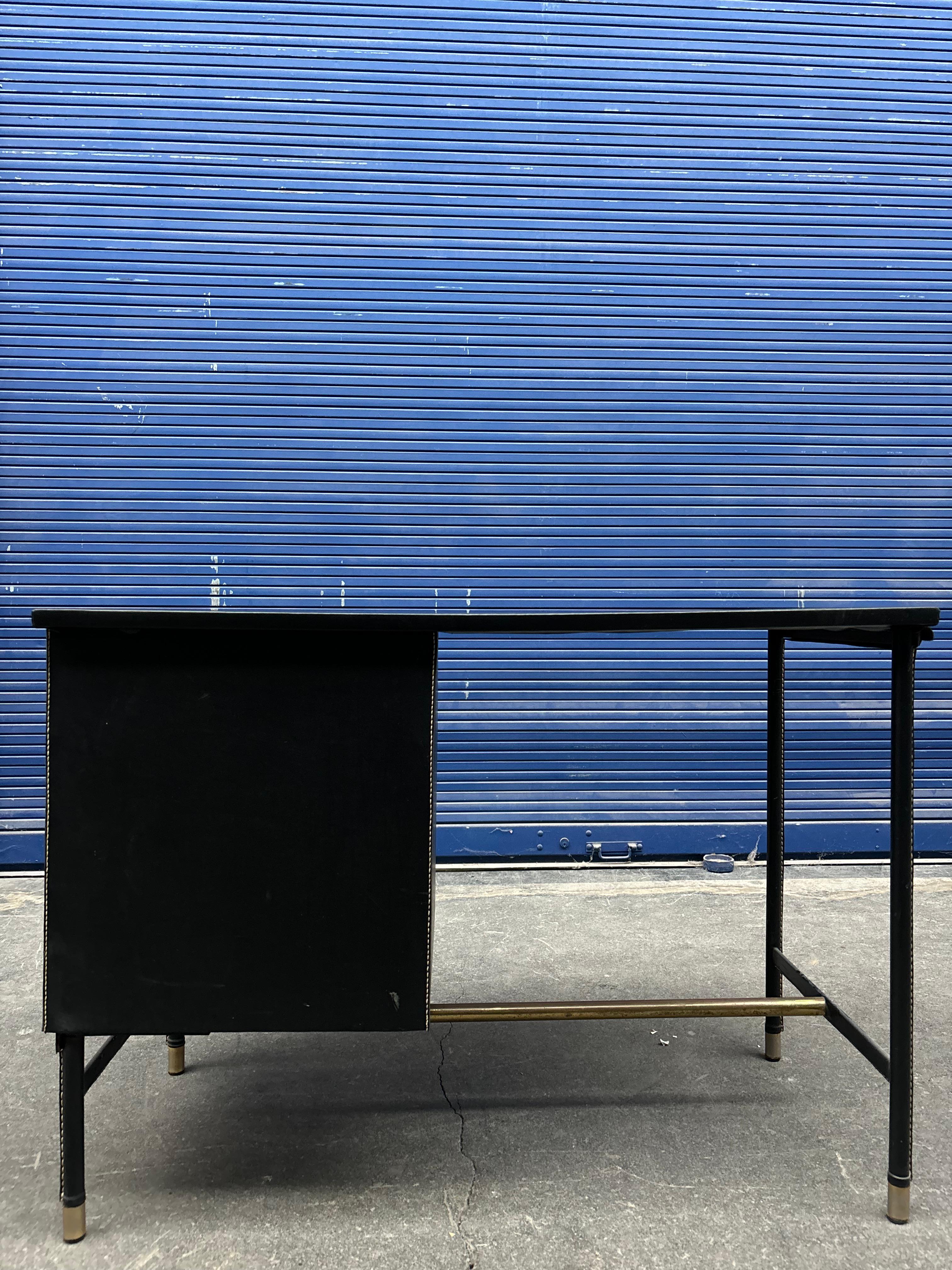 Scrivania Jacques Adnet in pelle in vendita 10