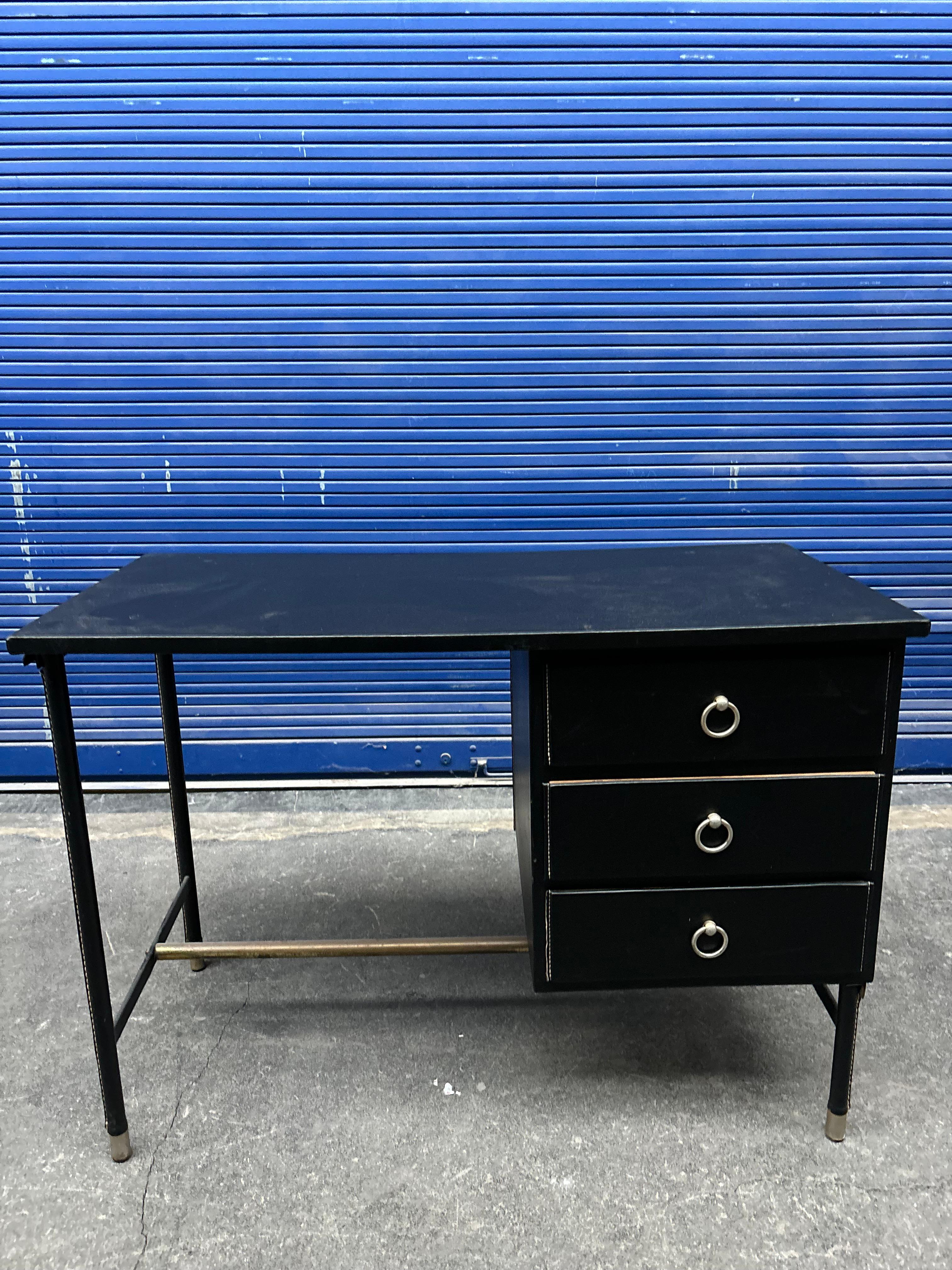 Scrivania Jacques Adnet in pelle In condizioni buone in vendita a SAINT-OUEN-SUR-SEINE, FR