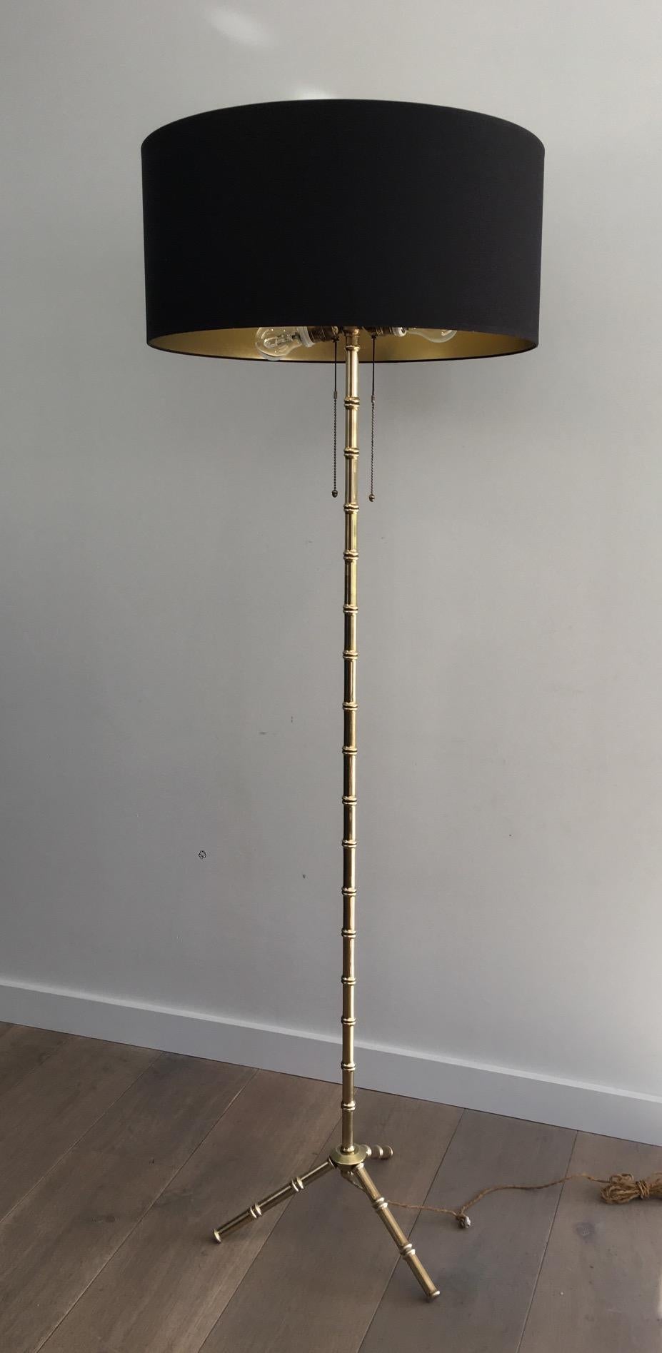 Lampada da terra in finto bambù e ottone di Jacques Adnet, Francia, circa 1940 in vendita 5