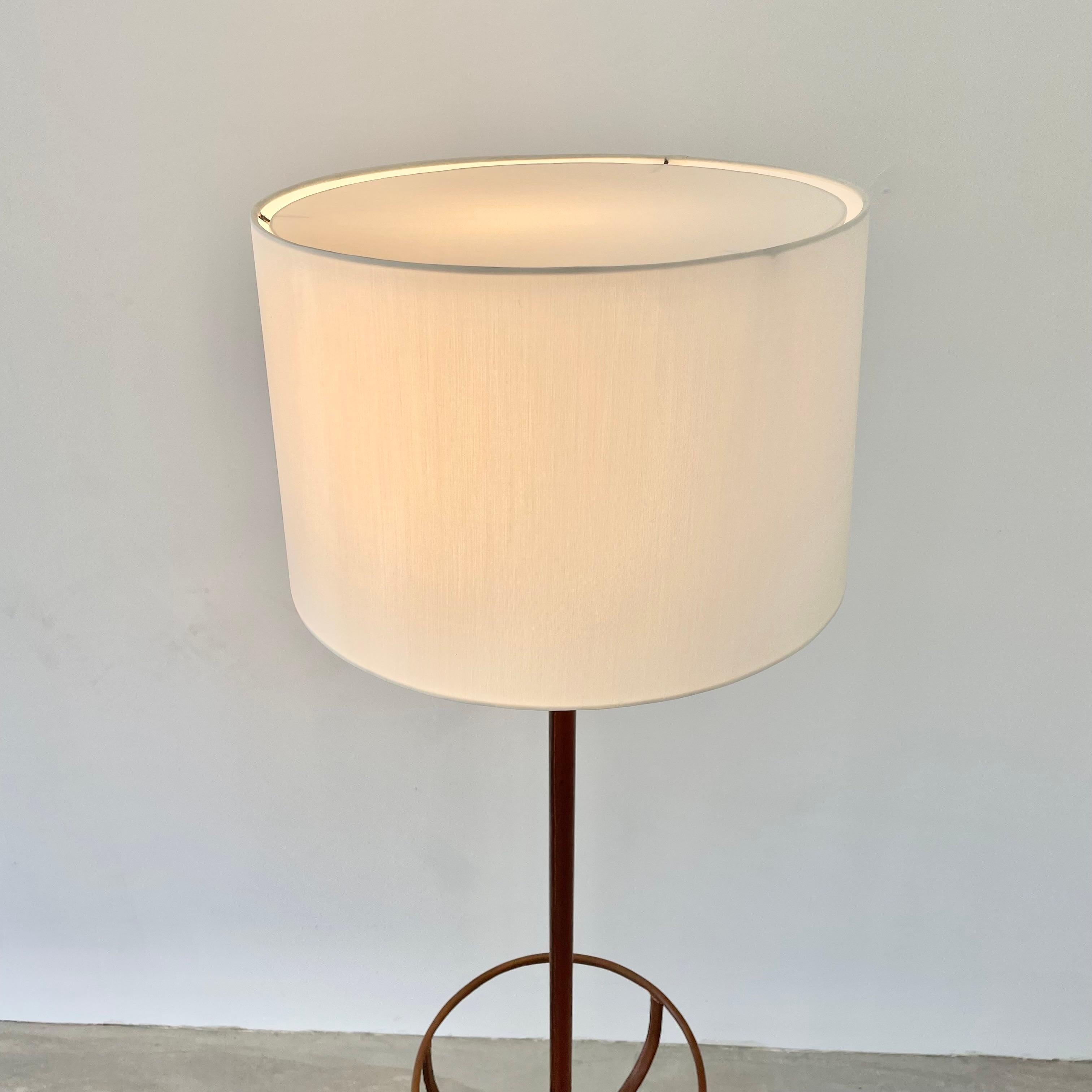 Lampada da terra in cuoio di Jacques Adnet, Francia, anni '50 in vendita 2