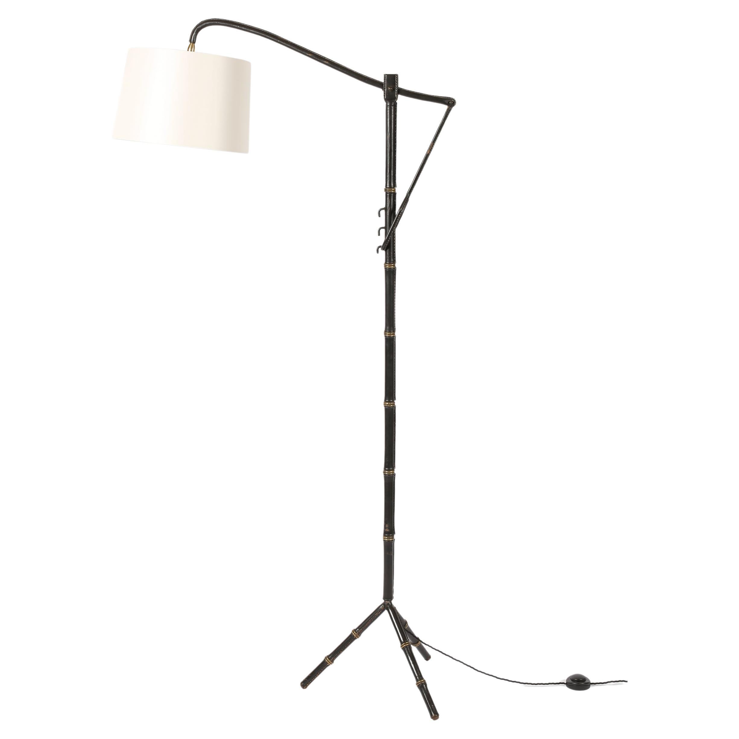 Jacques Adnet pour Hermès Lampadaire en cuir français des années 1950 The Modernity en vente