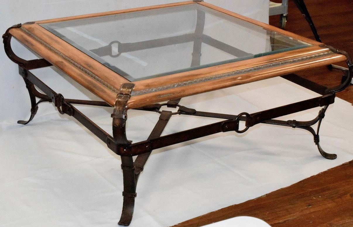 20ième siècle Jacques Adnet pour Hermes Table basse en fer à motif de sangle équestre en vente
