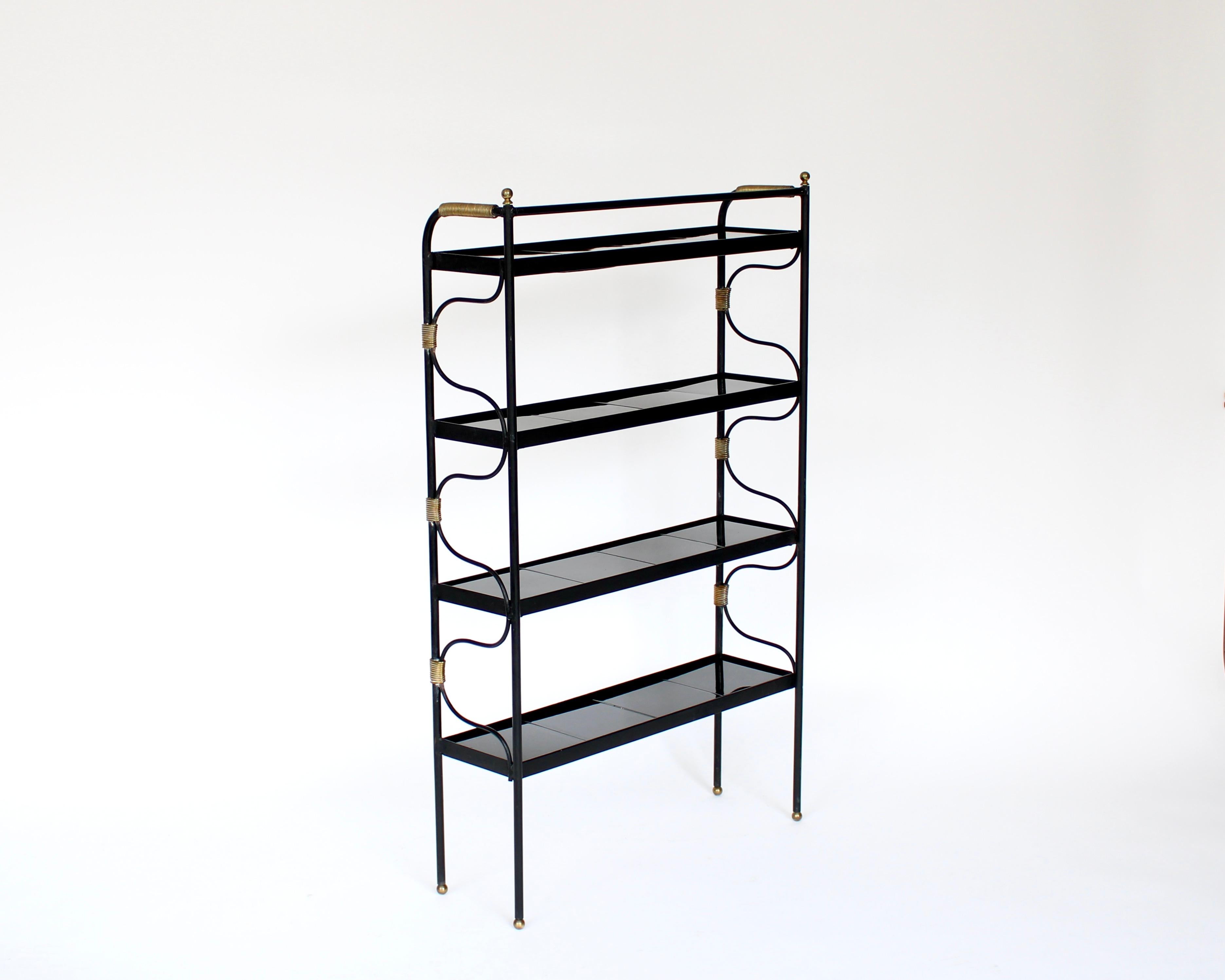 Metallo Jacques Adnet Scaffale francese o libreria espositiva Scaffale nero in metallo finto bambù in vendita