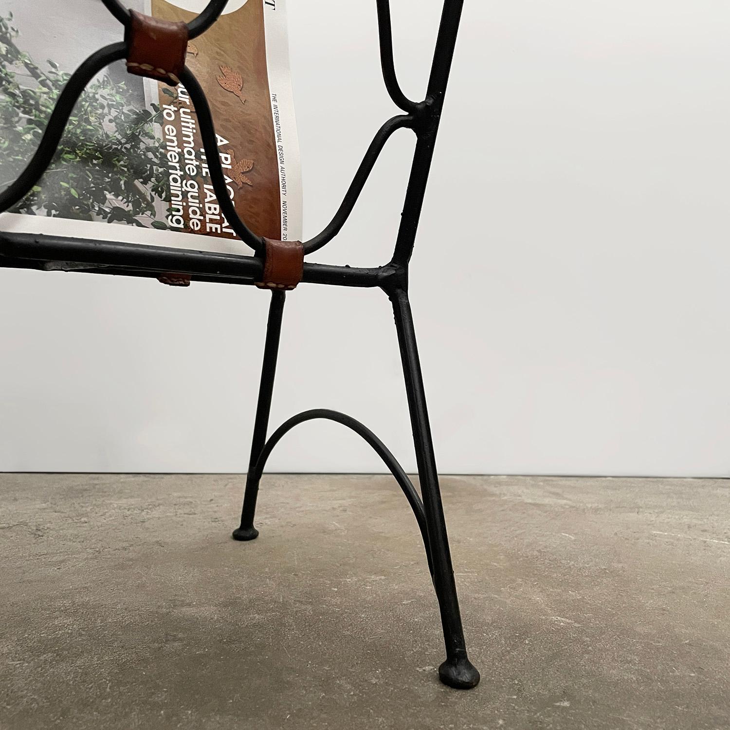 Jacques Adnet, portariviste francese in ferro e pelle in vendita 1