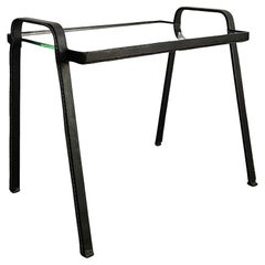 Jacques Adnet Französischer Beistelltisch aus Leder und Glas