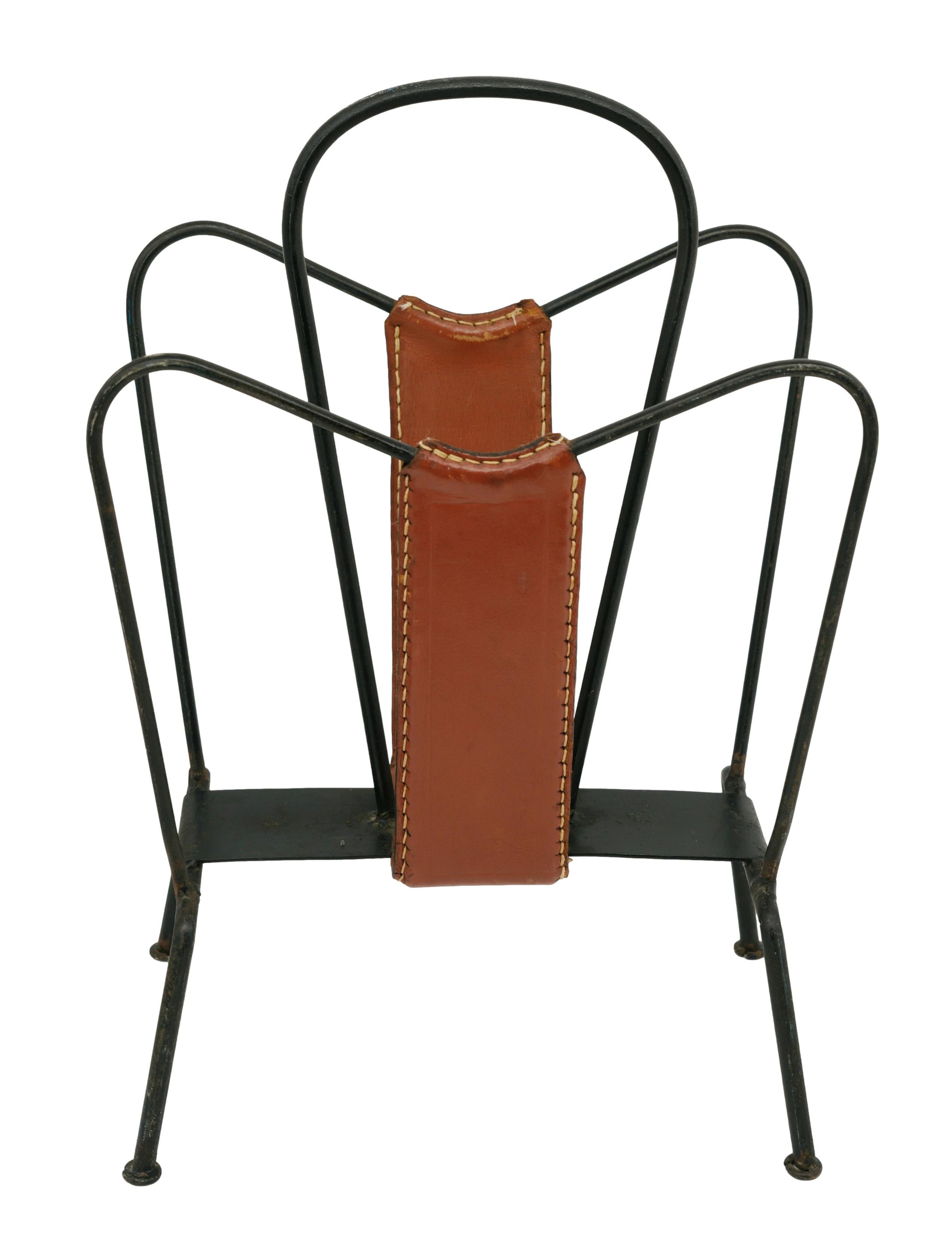 Jacques ADNET French Mid-century Magazine Rack, 1950s In Good Condition For Sale In Saint-Amans-des-Cots, FR
