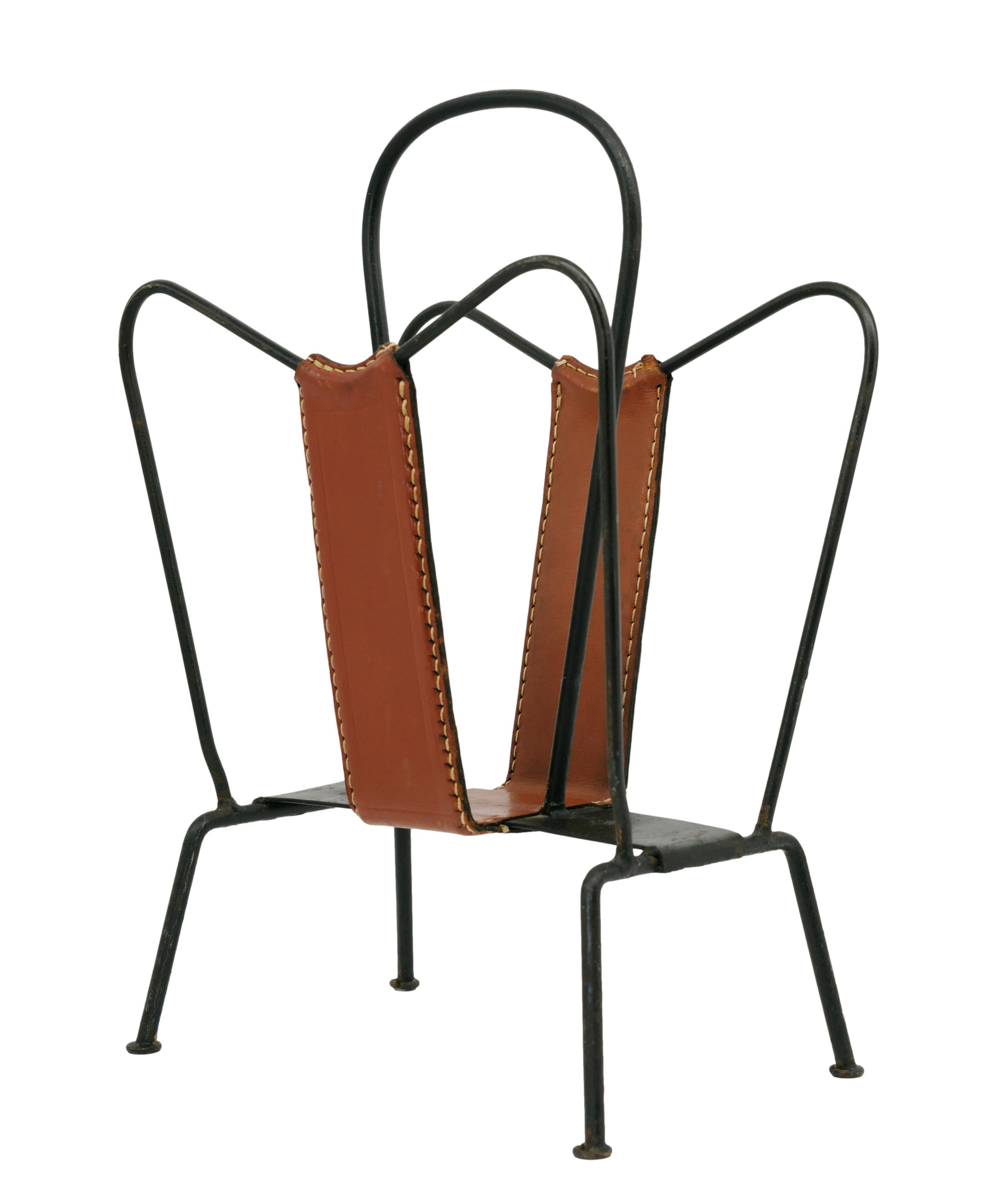 Cuir Jacques ADNET Porte-revues français du milieu du siècle, années 1950 en vente