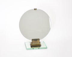 Specchio da tavolo o da vanità francese di Jacques Adnet con dettagli in bronzo