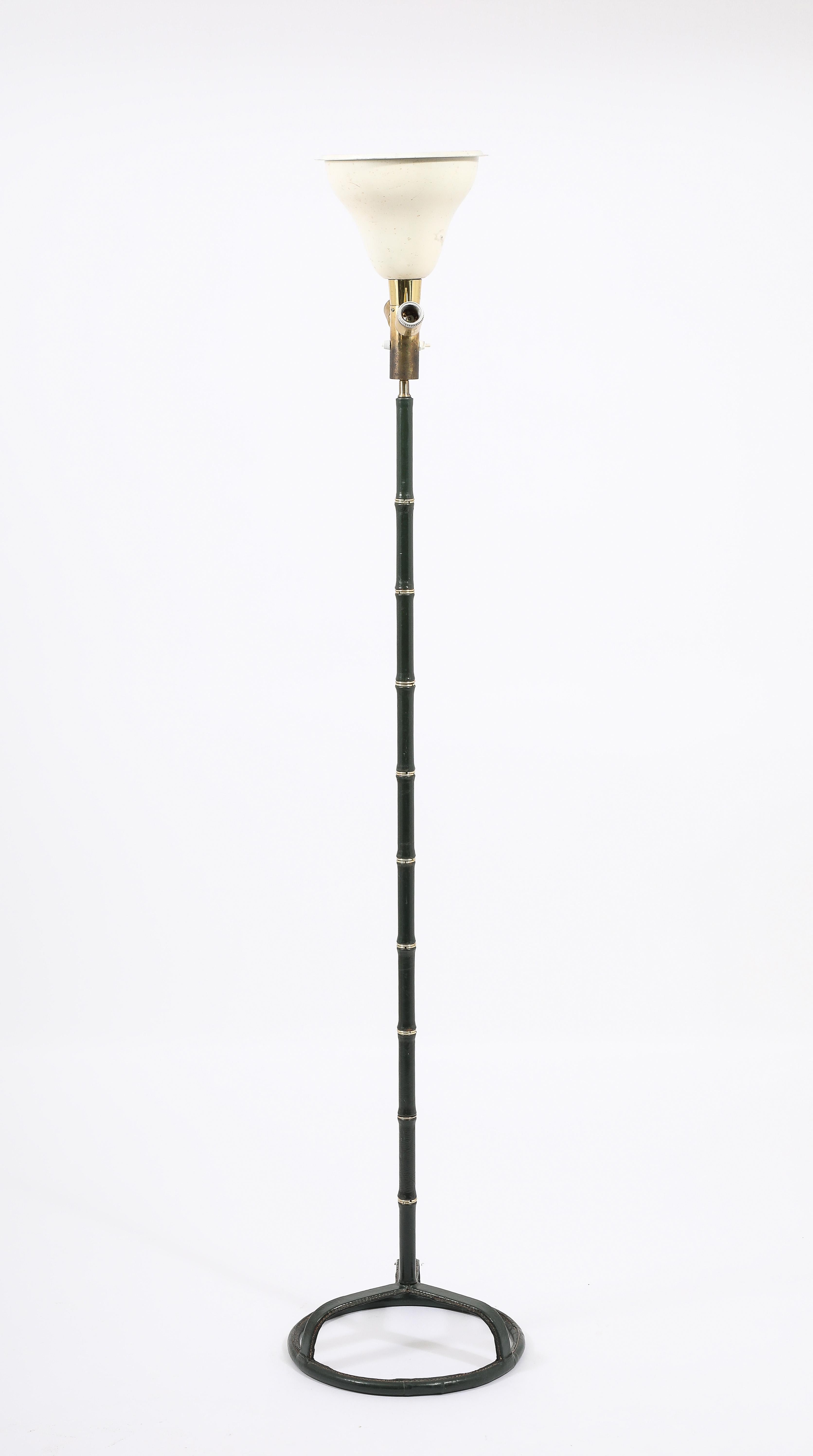 Lámpara de pie Jacques Adnet Verde, Francia Años 50 en venta 3