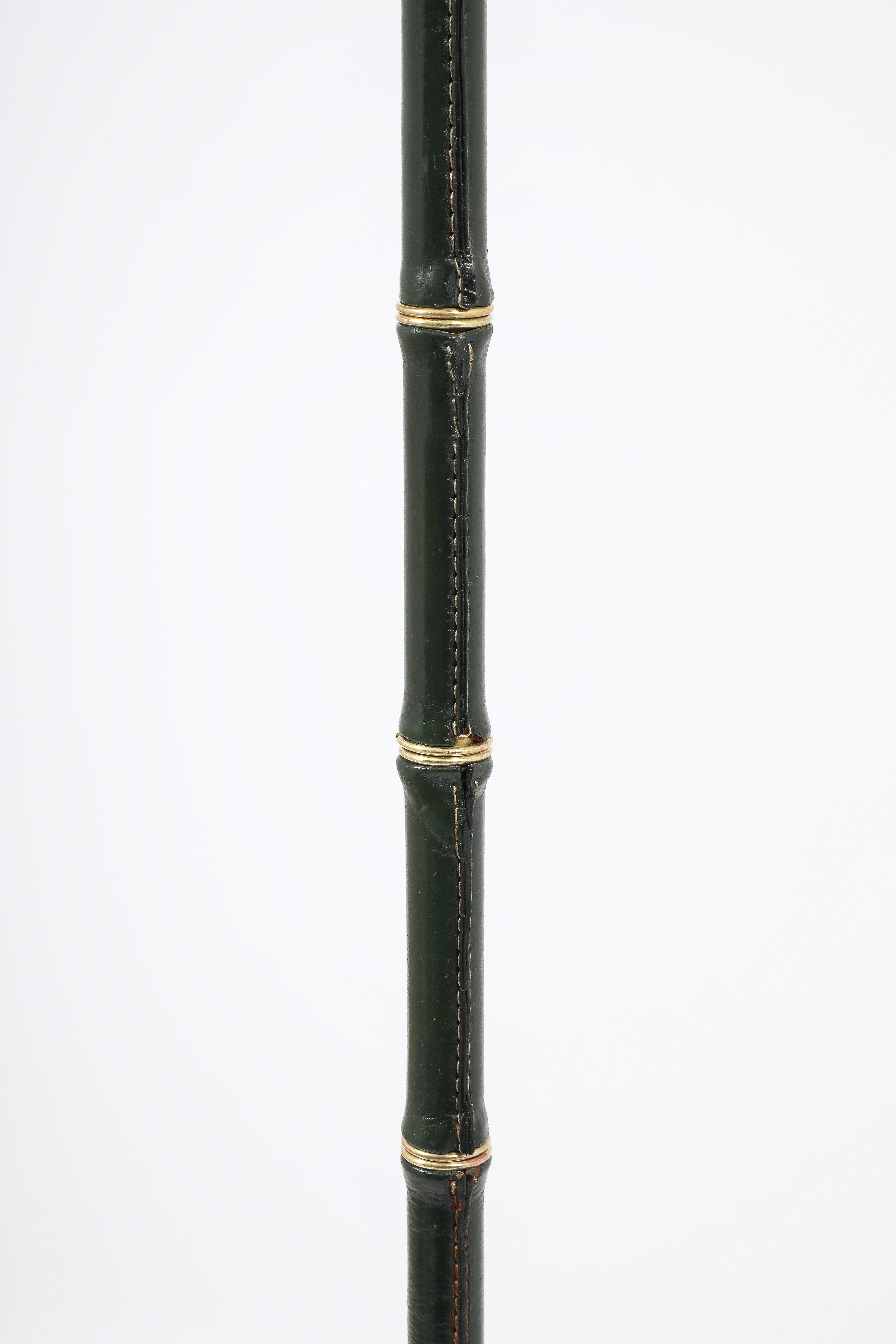 Lámpara de pie Jacques Adnet Verde, Francia Años 50 en venta 11