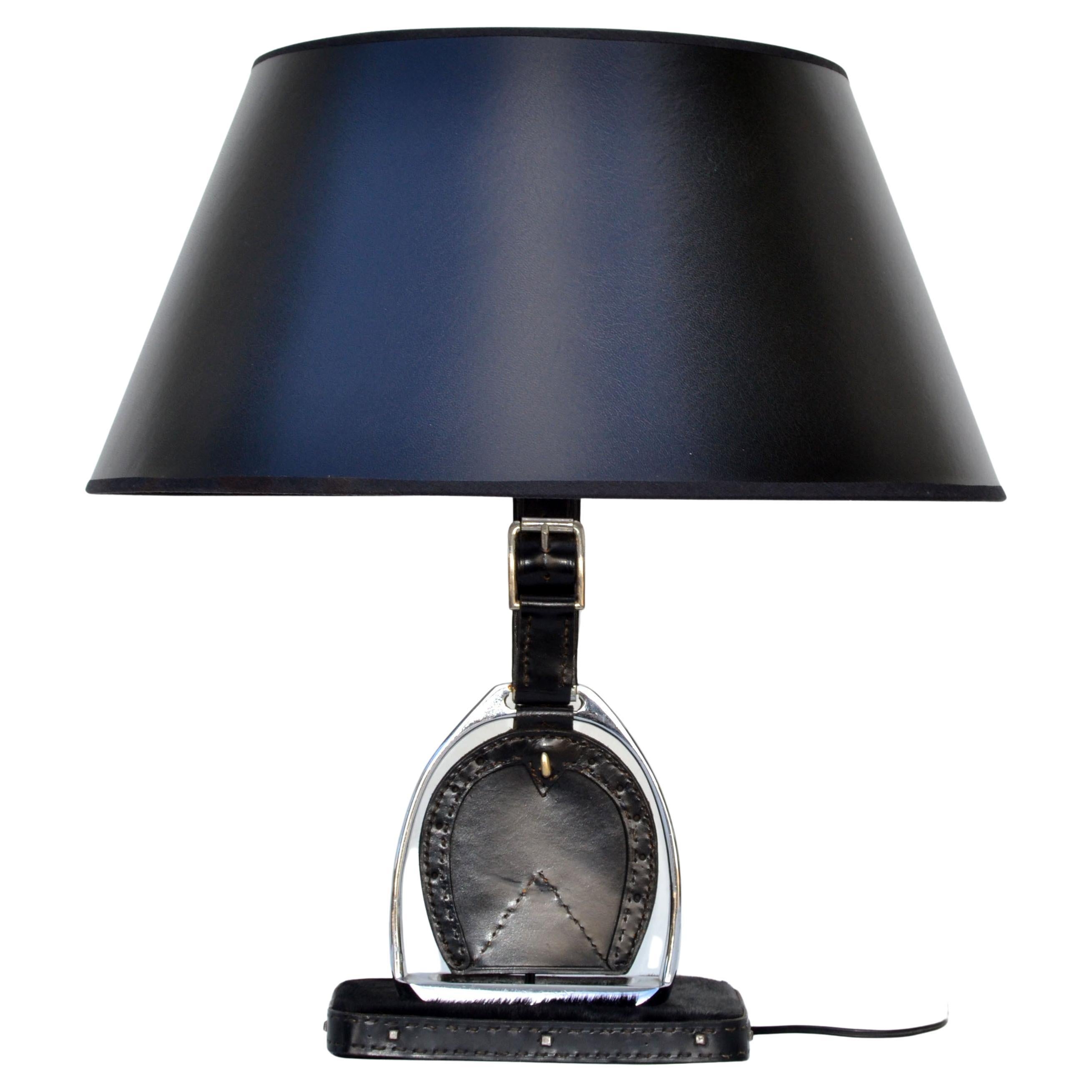 Jacques Adnet Pferdehaar Sattel Stitched Leder & Nickel Steigbügel Tischlampe 50  im Angebot