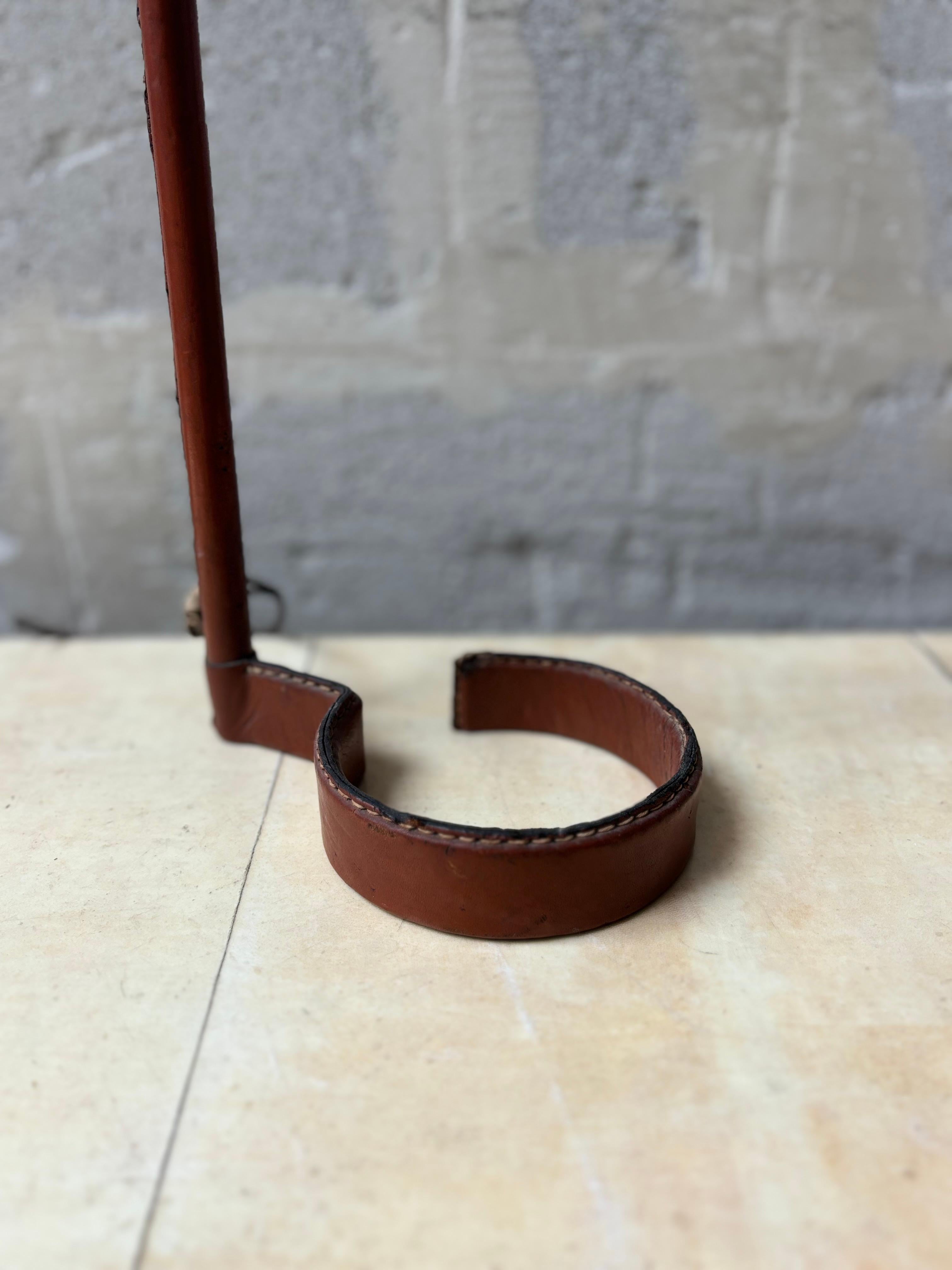 Jacques Adnet lamp in brown leather In Fair Condition For Sale In SAINT-OUEN-SUR-SEINE, FR