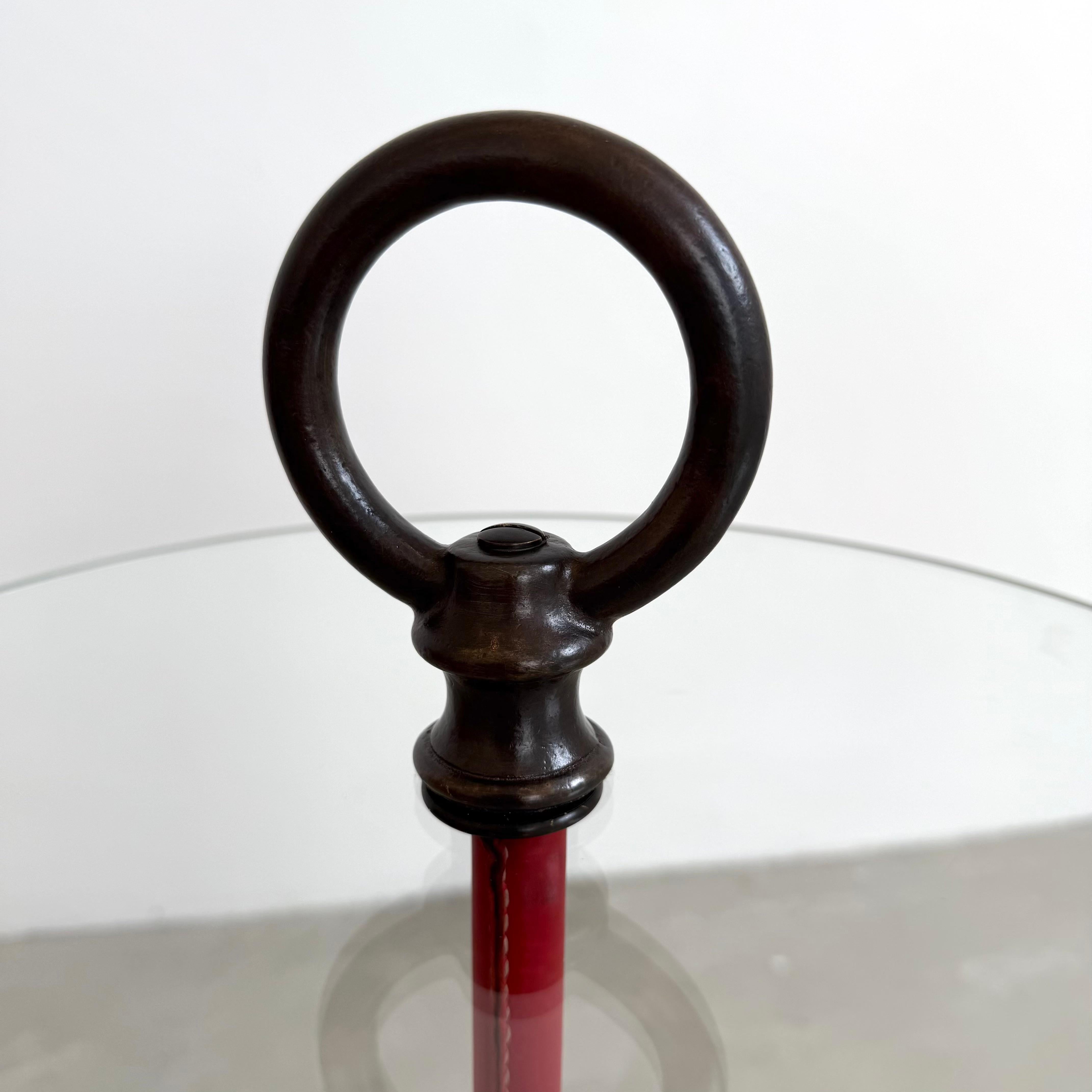Jacques Adnet Table Cocktail Cuir et Verre, 1950 France en vente 12
