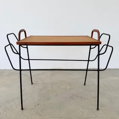 Table d'appoint en cuir et fer de Jacques Adnet, 1950 France