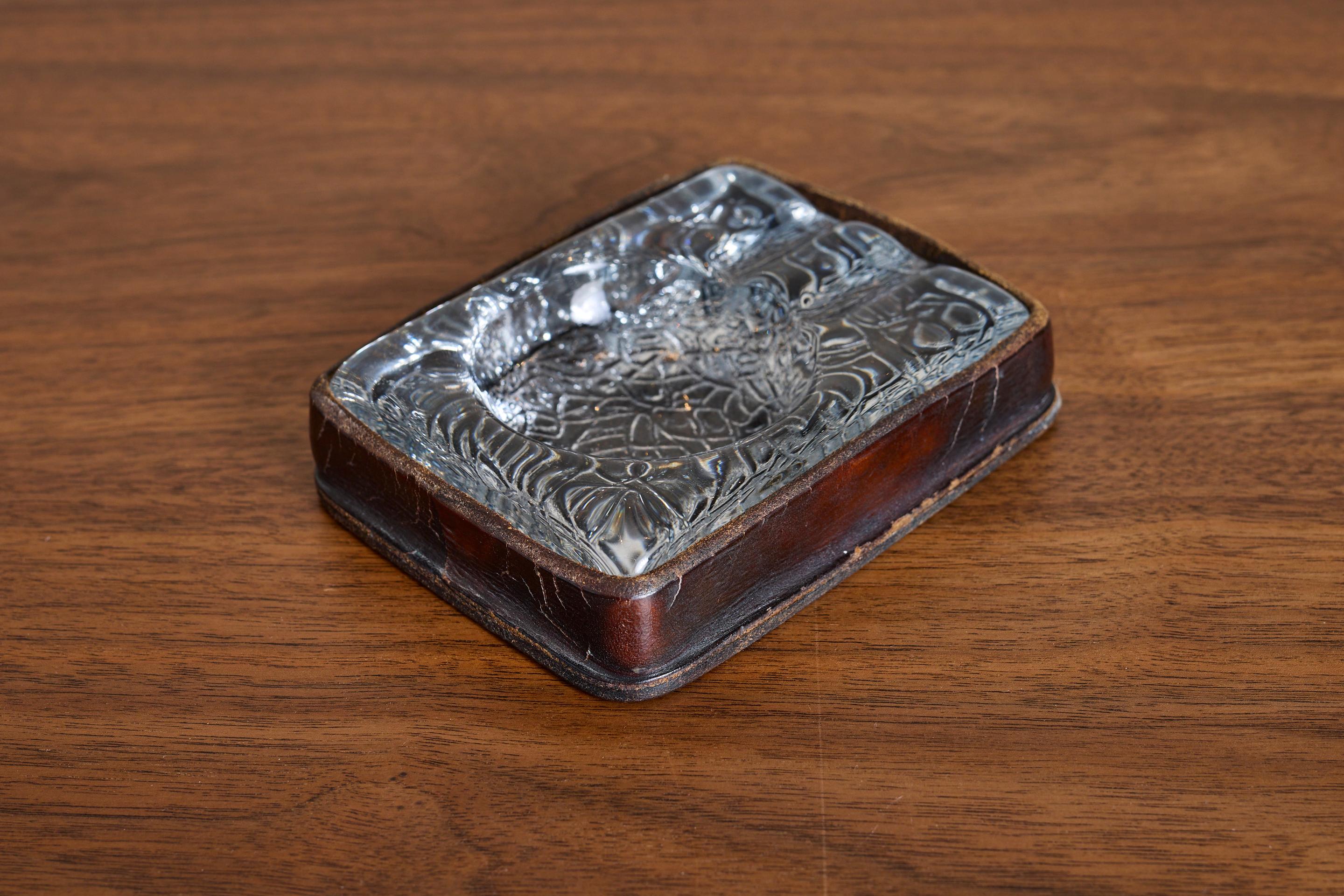 Jacques Adnet Leather Ashtray Bon état - En vente à Beverly Hills, CA