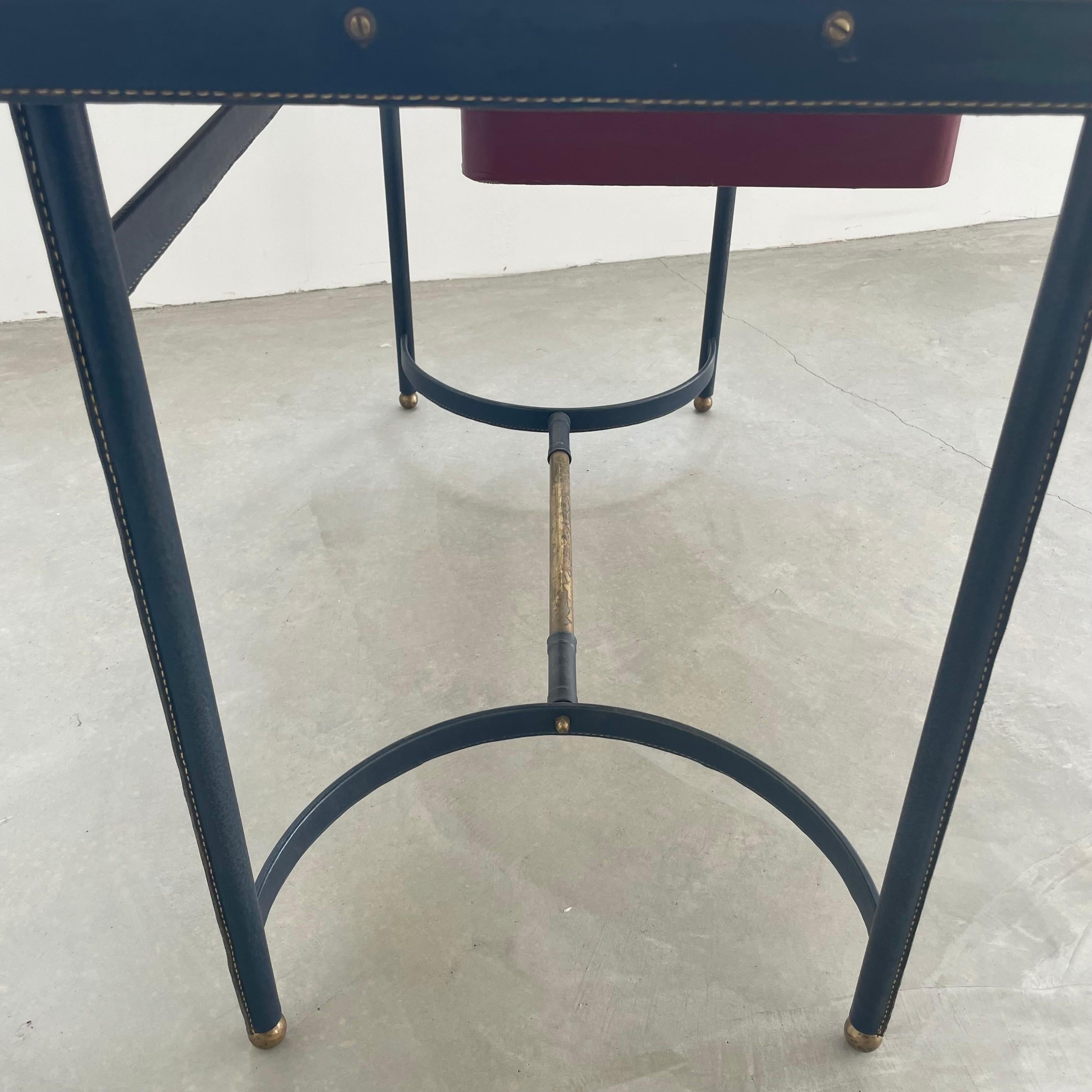 Escritorio y silla de cuero Jacques Adnet, años 50 Francia en venta 2