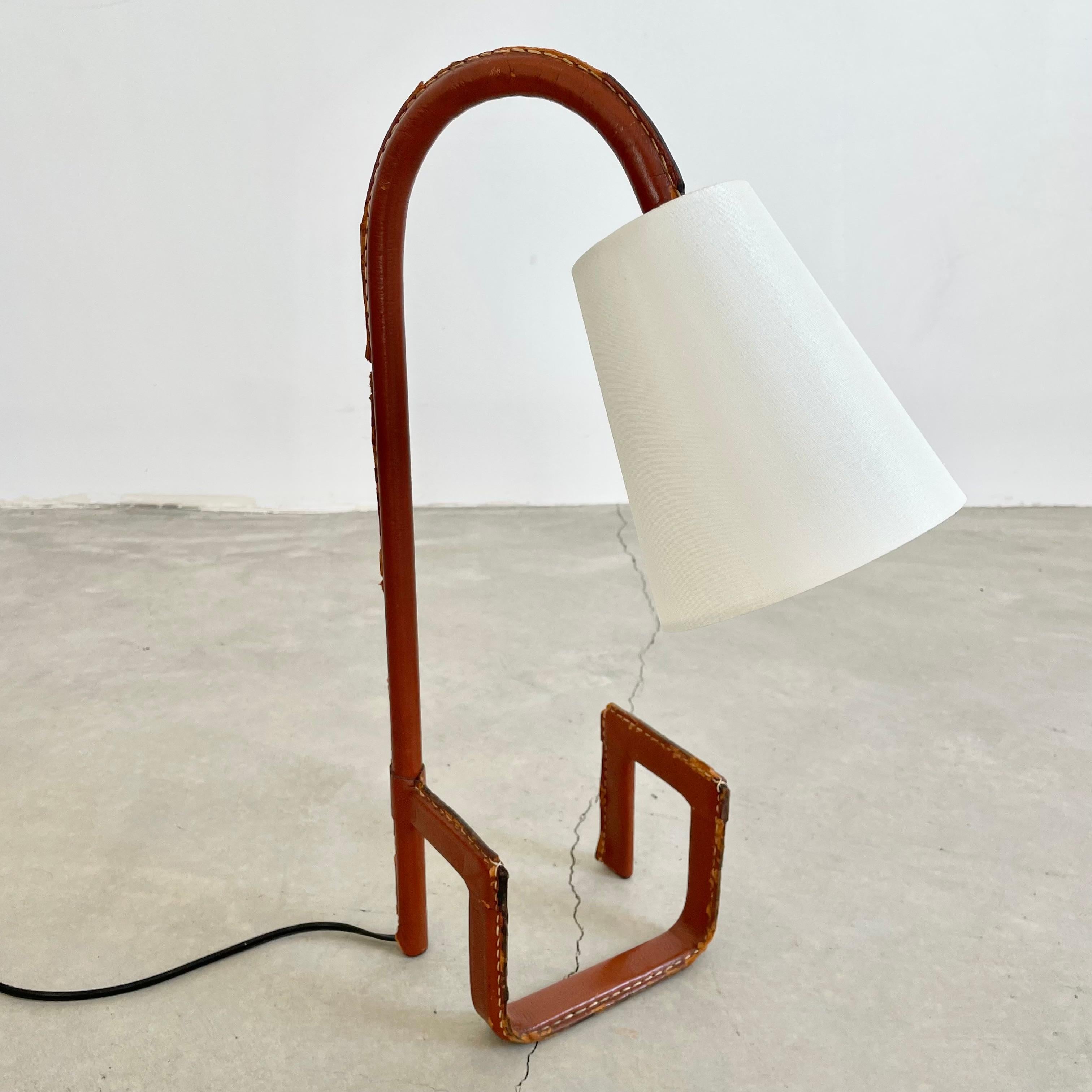 Jacques Adnet Leather Table Lamp with Built-In Bookshelf, 1950s France For Sale 6