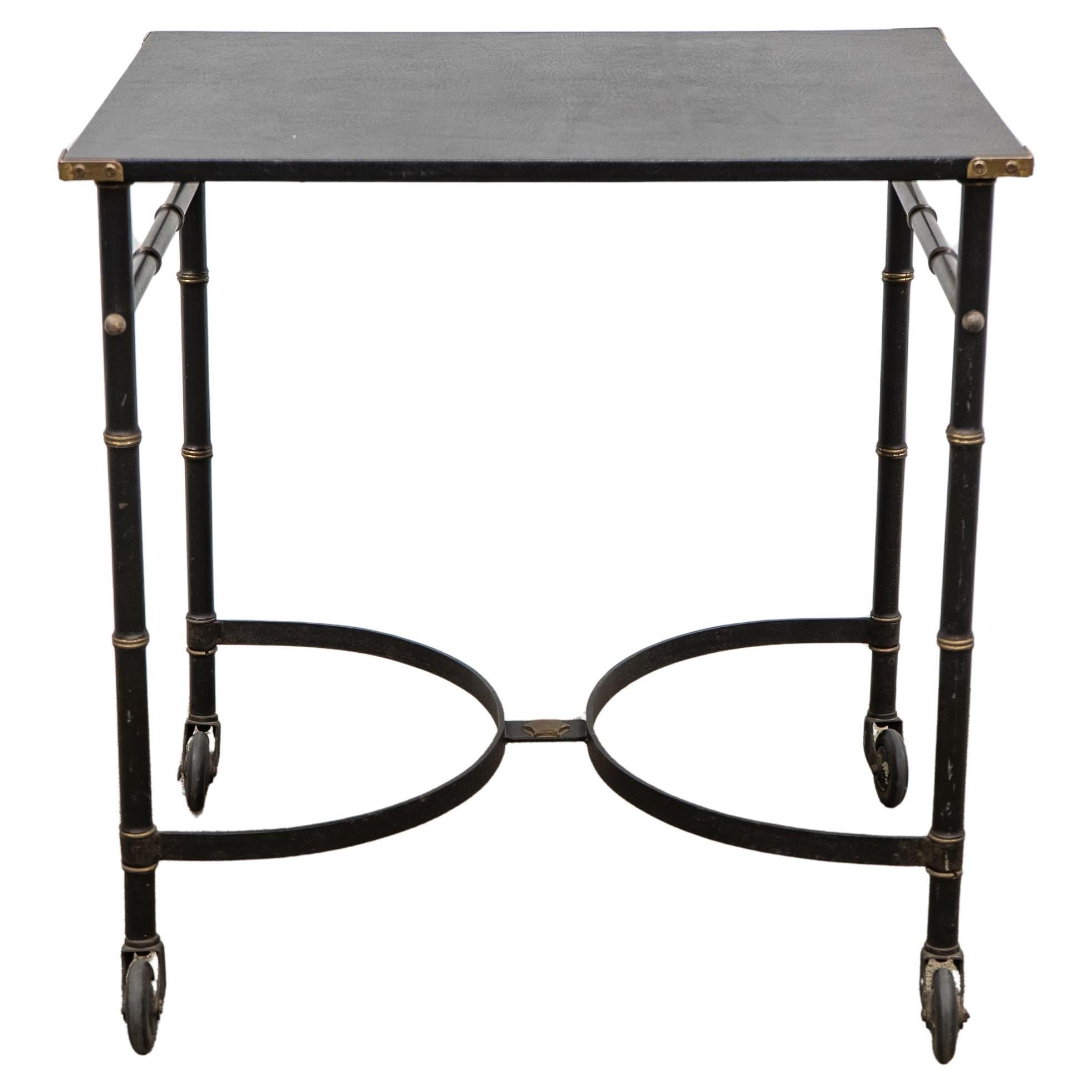 Jacques Adnet Tavolo rivestito in pelle con rotelle in vendita
