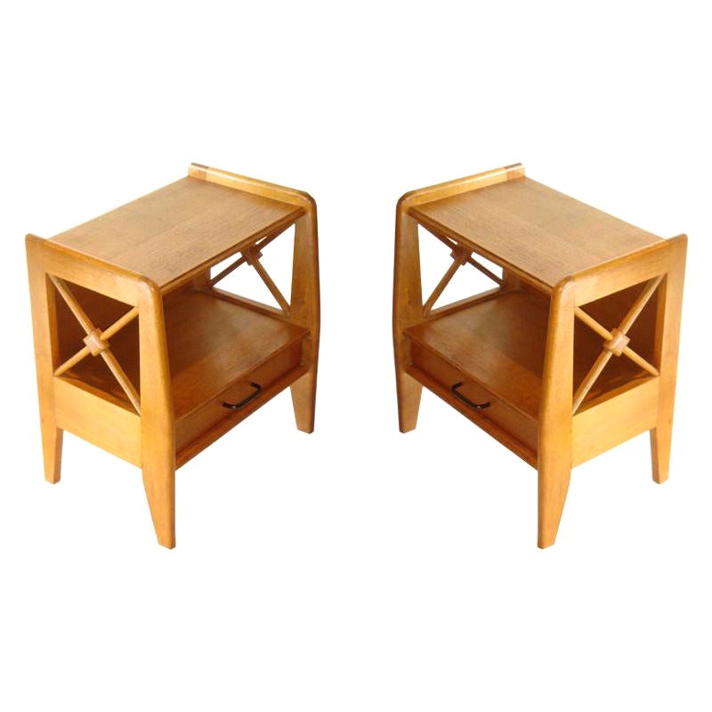 Jacques Adnet Coppia di tavolini in Oak, Comodini, Moderni del Mid-Century in vendita