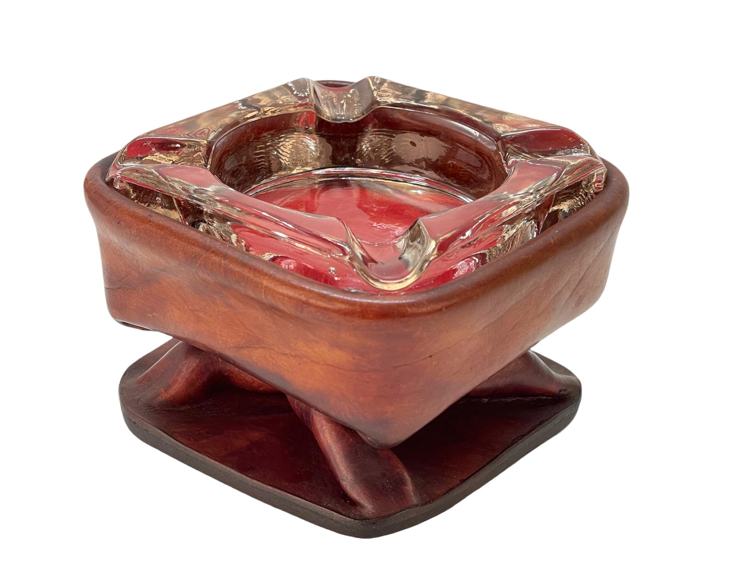 Jacques Adnet Midcentury Brown Leather and Glass French Ashtray, 1950s In Good Condition For Sale In Roma, IT