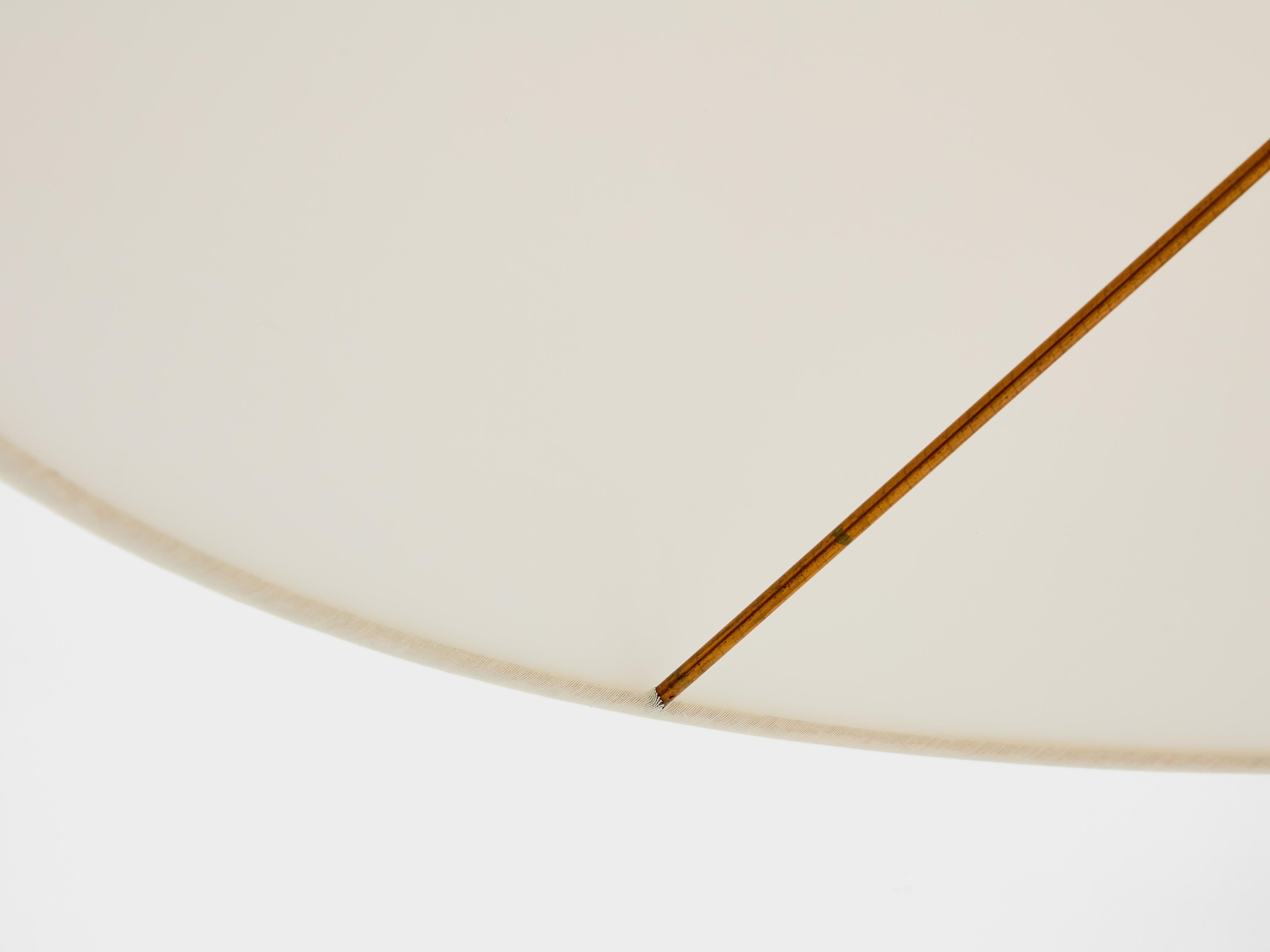 Jacques Adnet lampadaire moderniste en laiton lucite années 50 en vente 1
