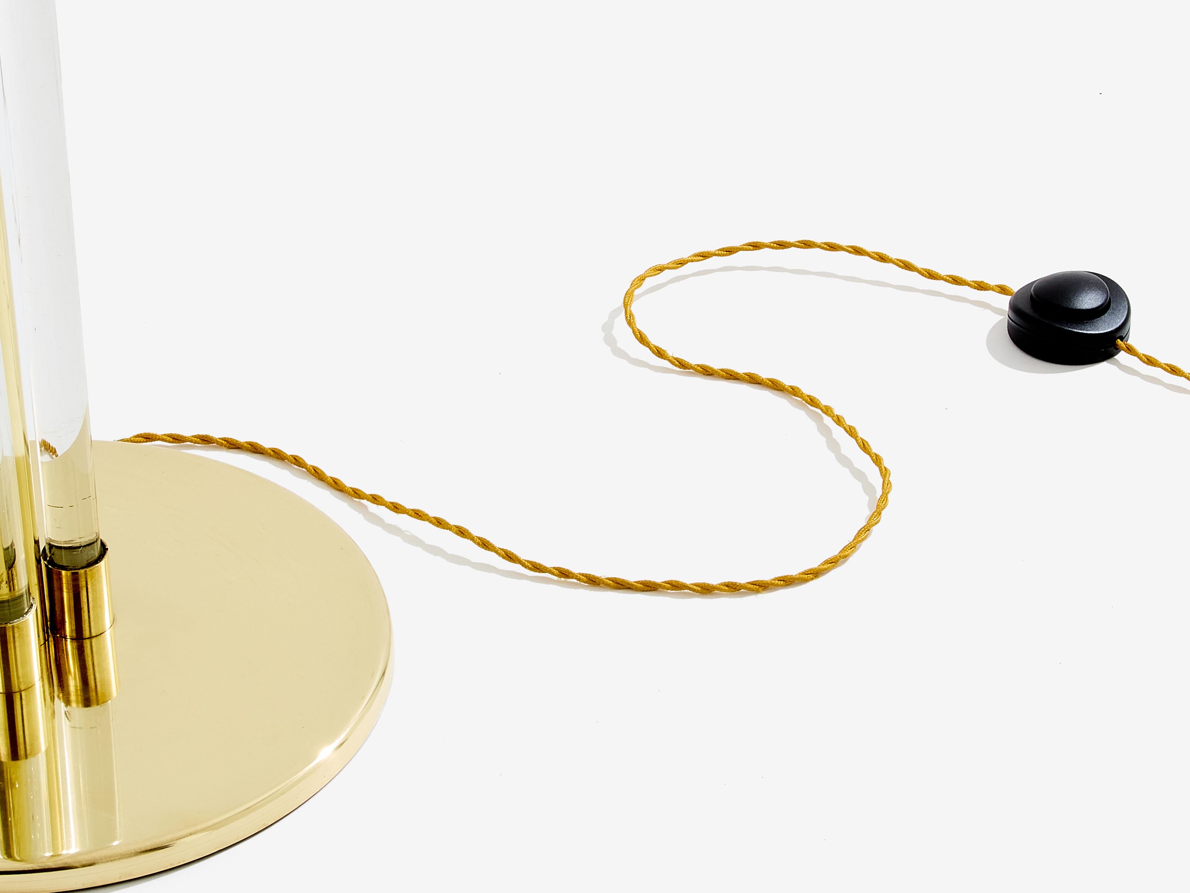 Jacques Adnet lampadaire moderniste en laiton lucite années 50 en vente 2
