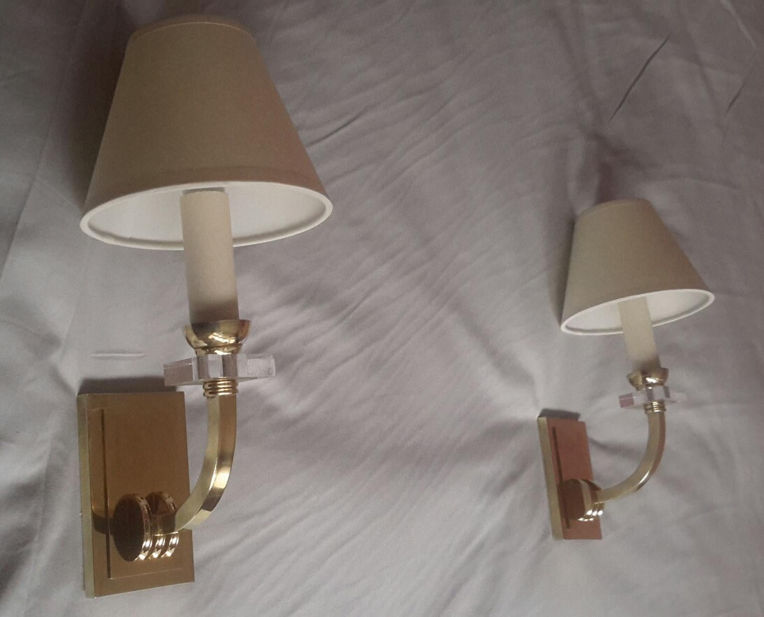 Jacques Adnet Neoclassical Pair of Gilt Bronze Wall Sconces, France, 1950s For Sale 4