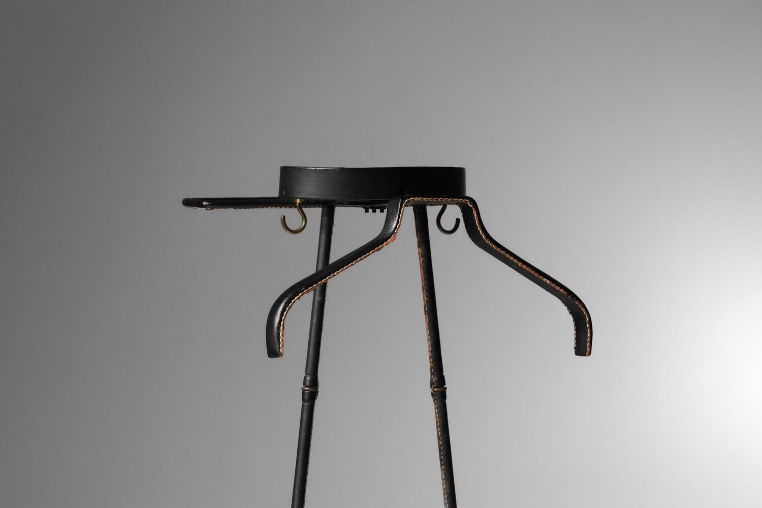 Jacques Adnet night valet 50's black leather For Sale 1