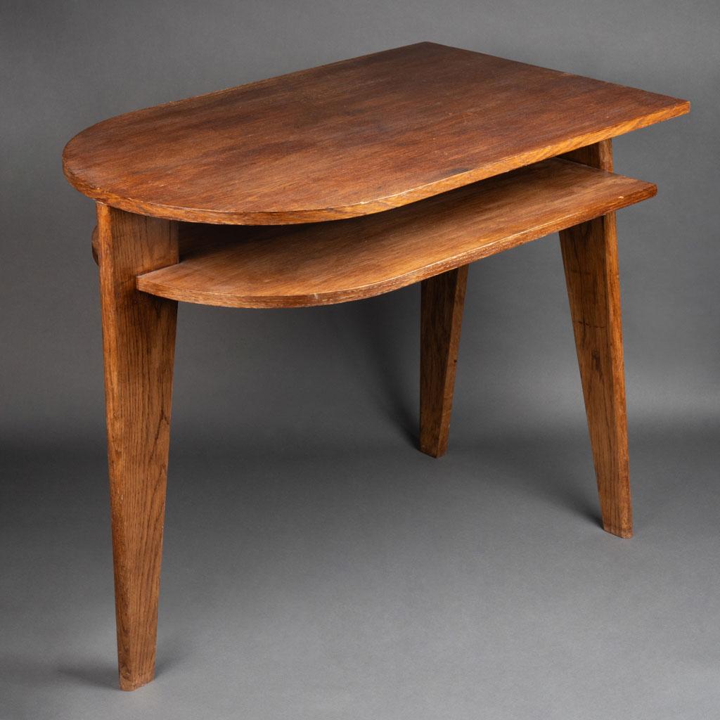 Jacques Adnet : Oak Tripod minimalist desk C. 1955 For Sale 3