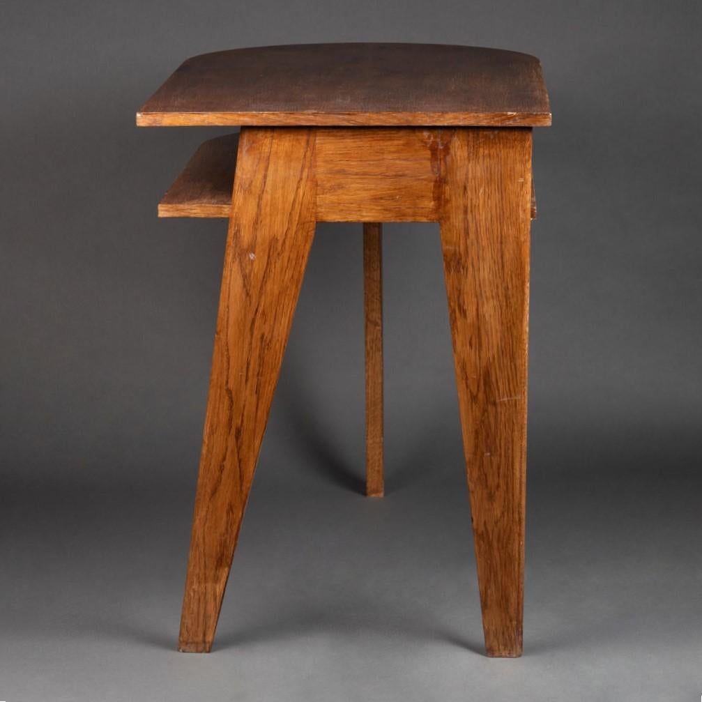 Varnished Jacques Adnet : Oak Tripod minimalist desk C. 1955 For Sale