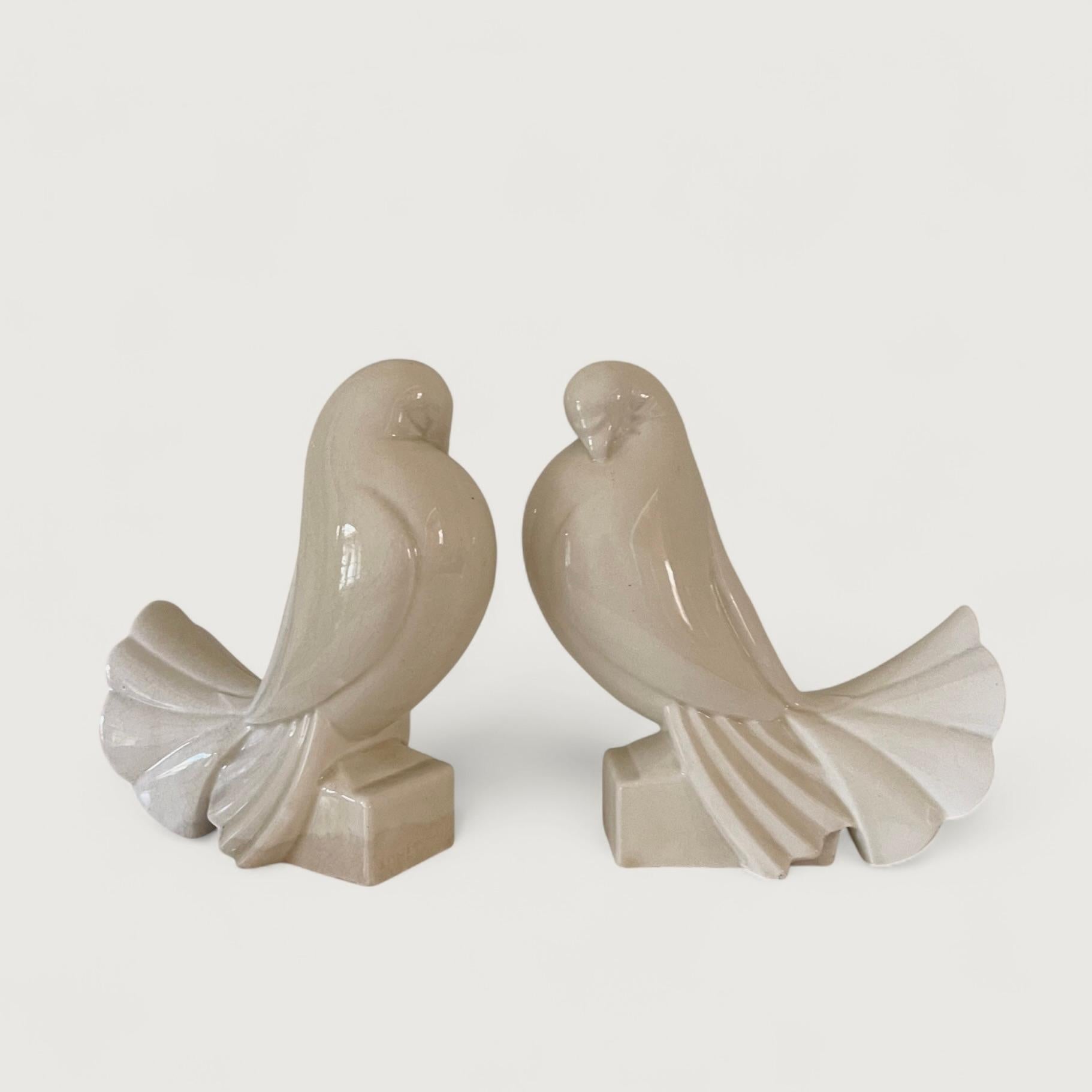 Jacques Adnet Coppia di colombe in ceramica 1930 circa in vendita 1