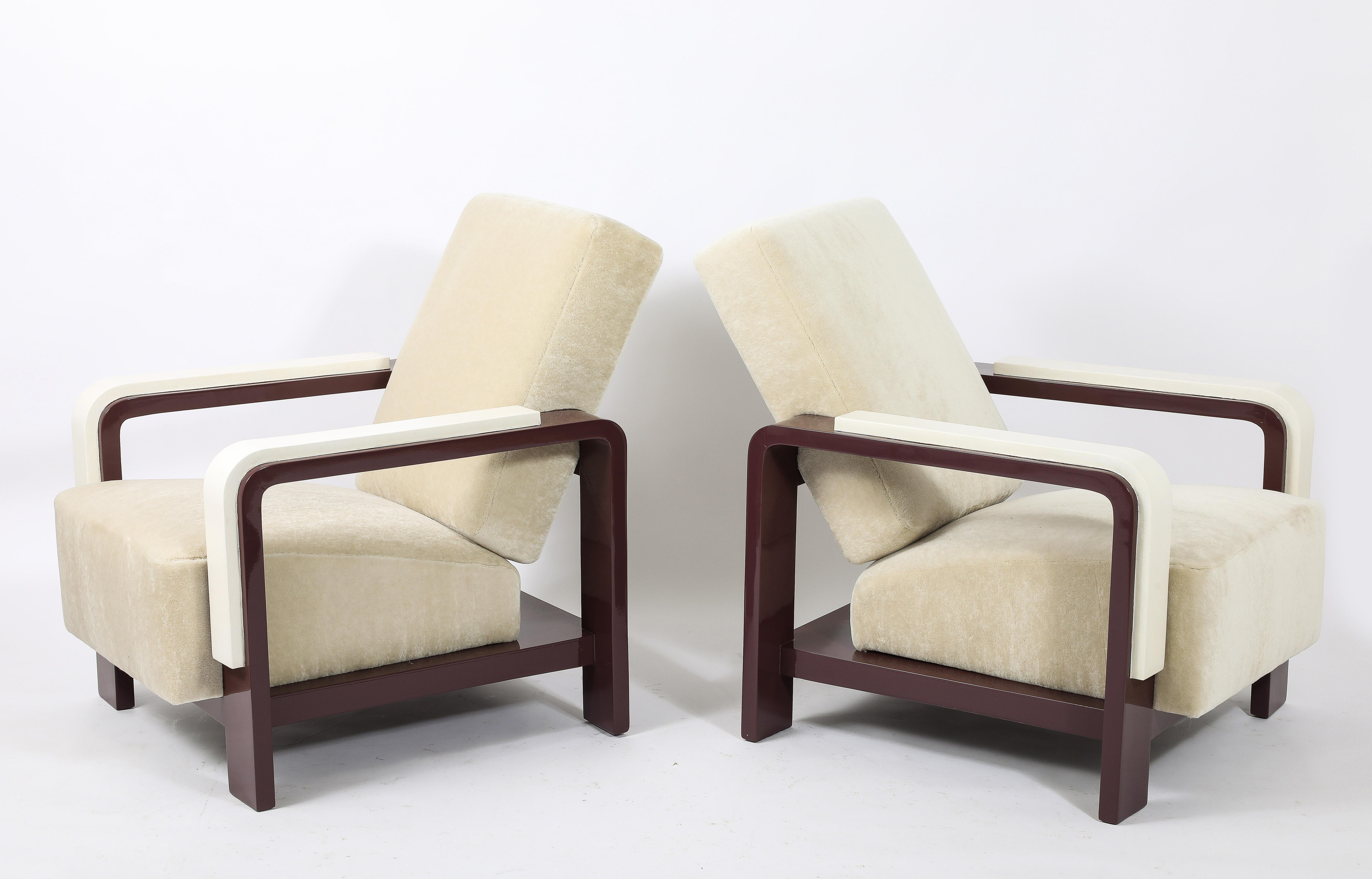 Jacques Adnet, poltrona reclinabile in pergamena e lacca, Francia, anni '30 In condizioni buone in vendita a New York, NY