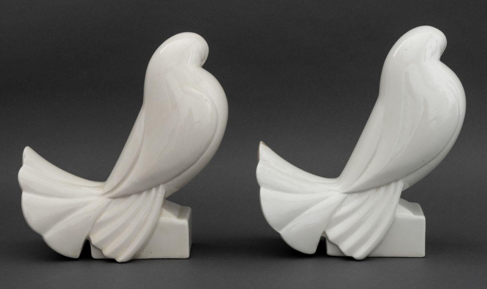 Porcellana Sculture di colombe in porcellana Jacques Adnet, 3 in vendita