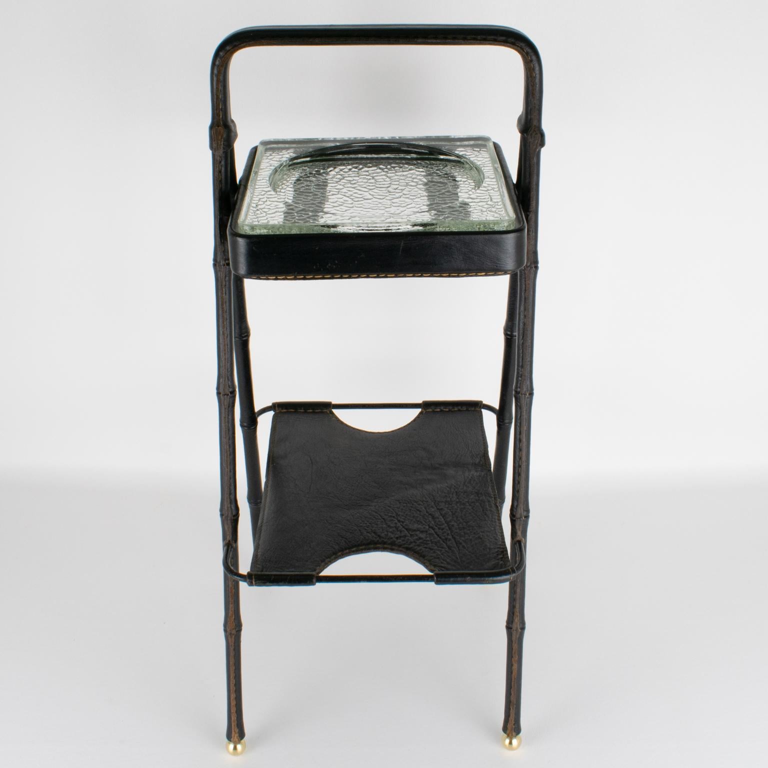 Rara mesa auxiliar Vide Poche de cuero cosido de Jacques Adnet, hacia 1950 Pulido en venta