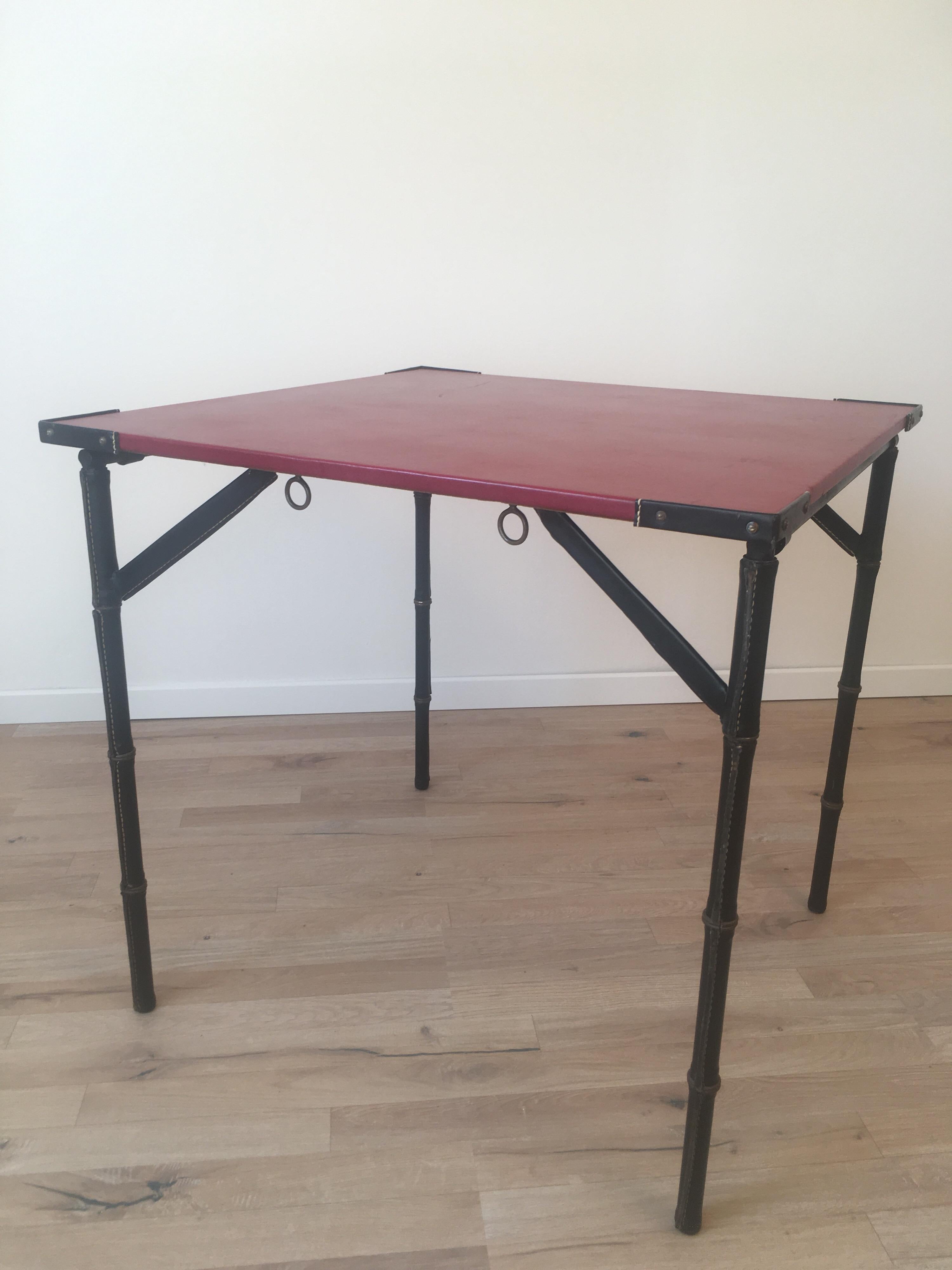 a folding table popular in 1950s