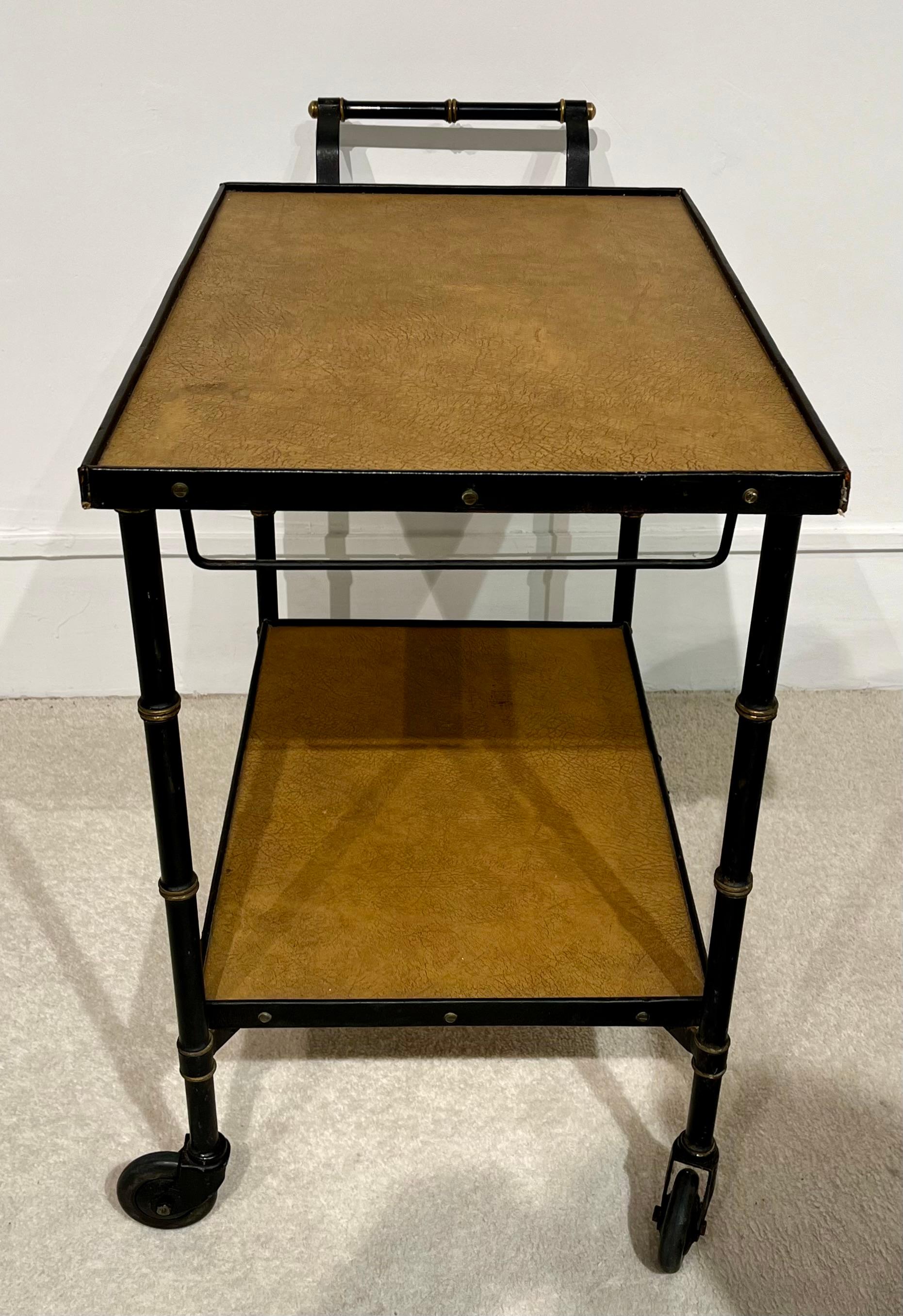 Jacques Adnet : Rolling leather and black lacquered metal cart, c. 1950, France In Excellent Condition In SAINT-OUEN-SUR-SEINE, FR