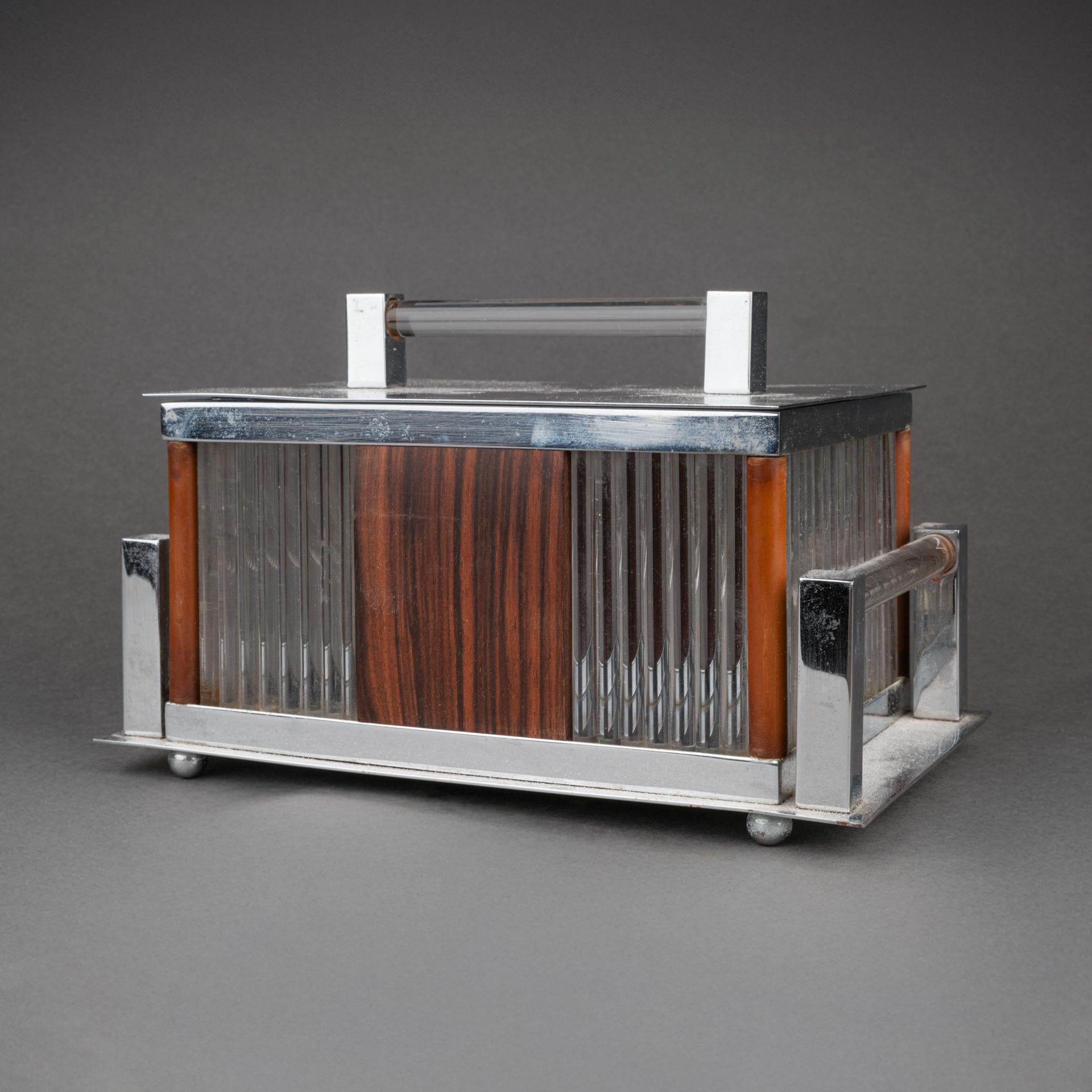 Jacques Adnet : Caja modernista de palisandro, cristal y metal cromado - C.1930-40 Art Decó